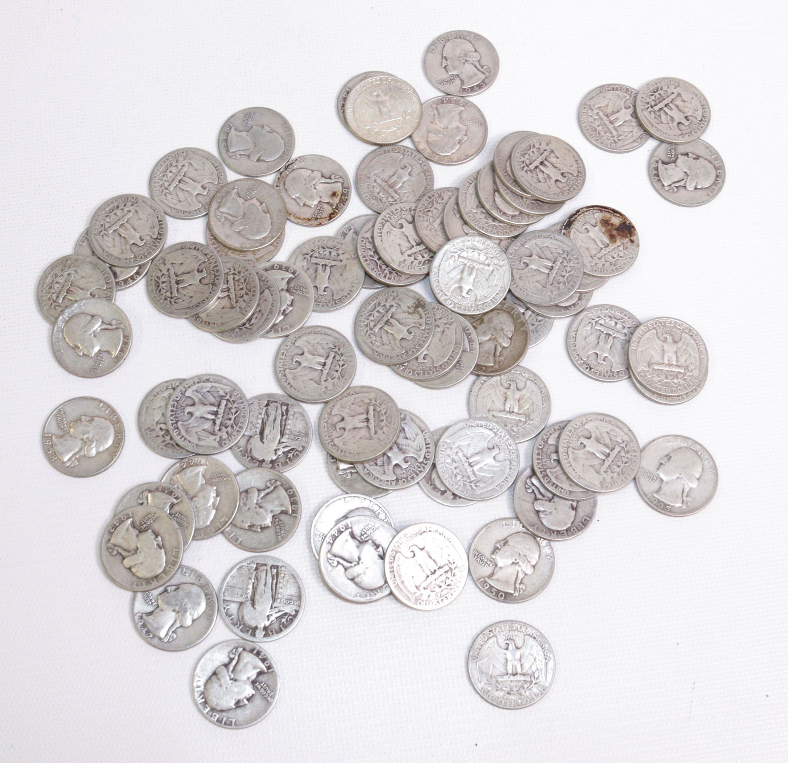 US SILVER QUARTERS (1 of 3)