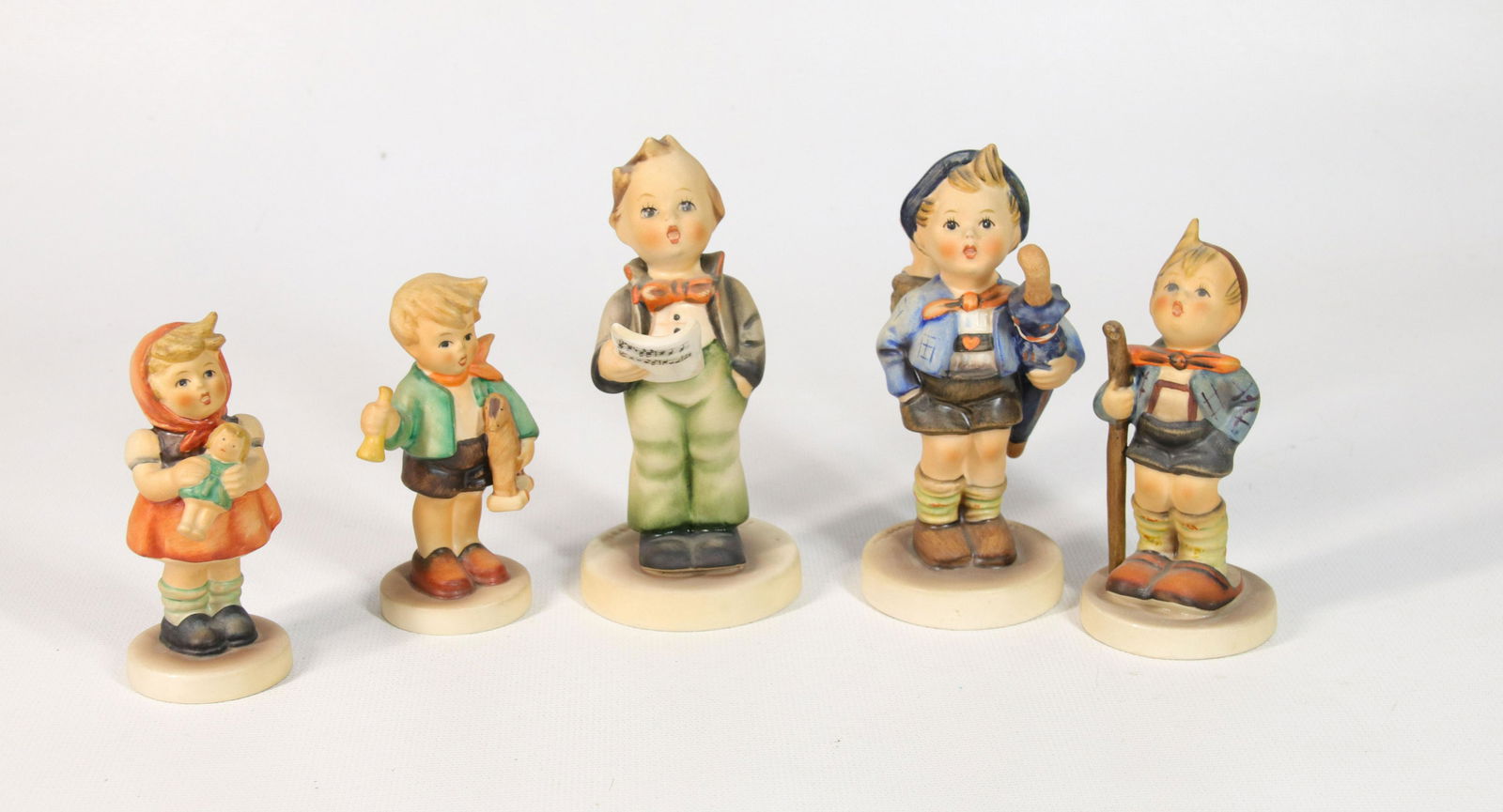 GROUP LOT OF GOEBEL HUMMEL FIGURINES (1 of 3)