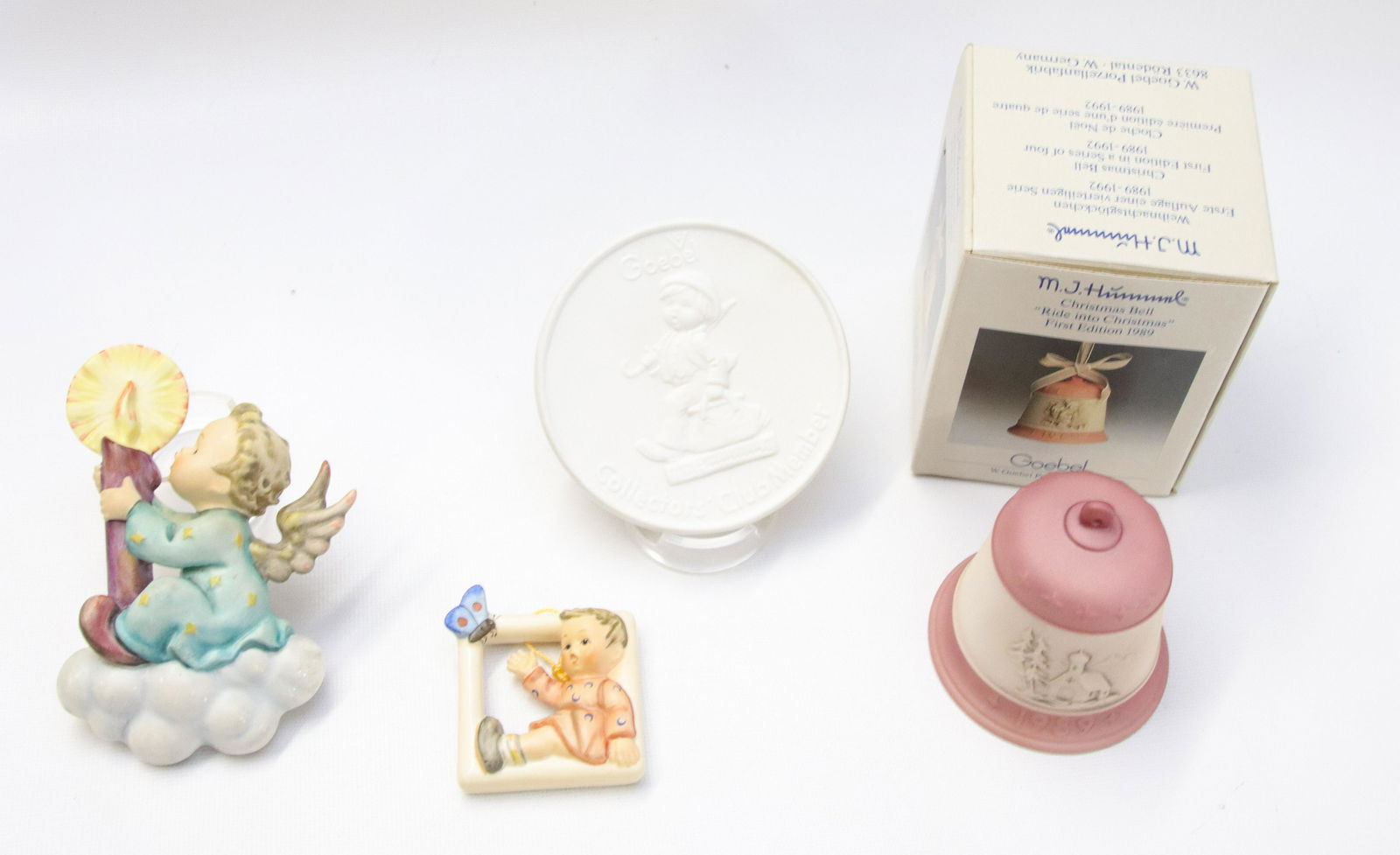 GROUP LOT OF GOEBEL HUMMEL ITEMS (1 of 2)