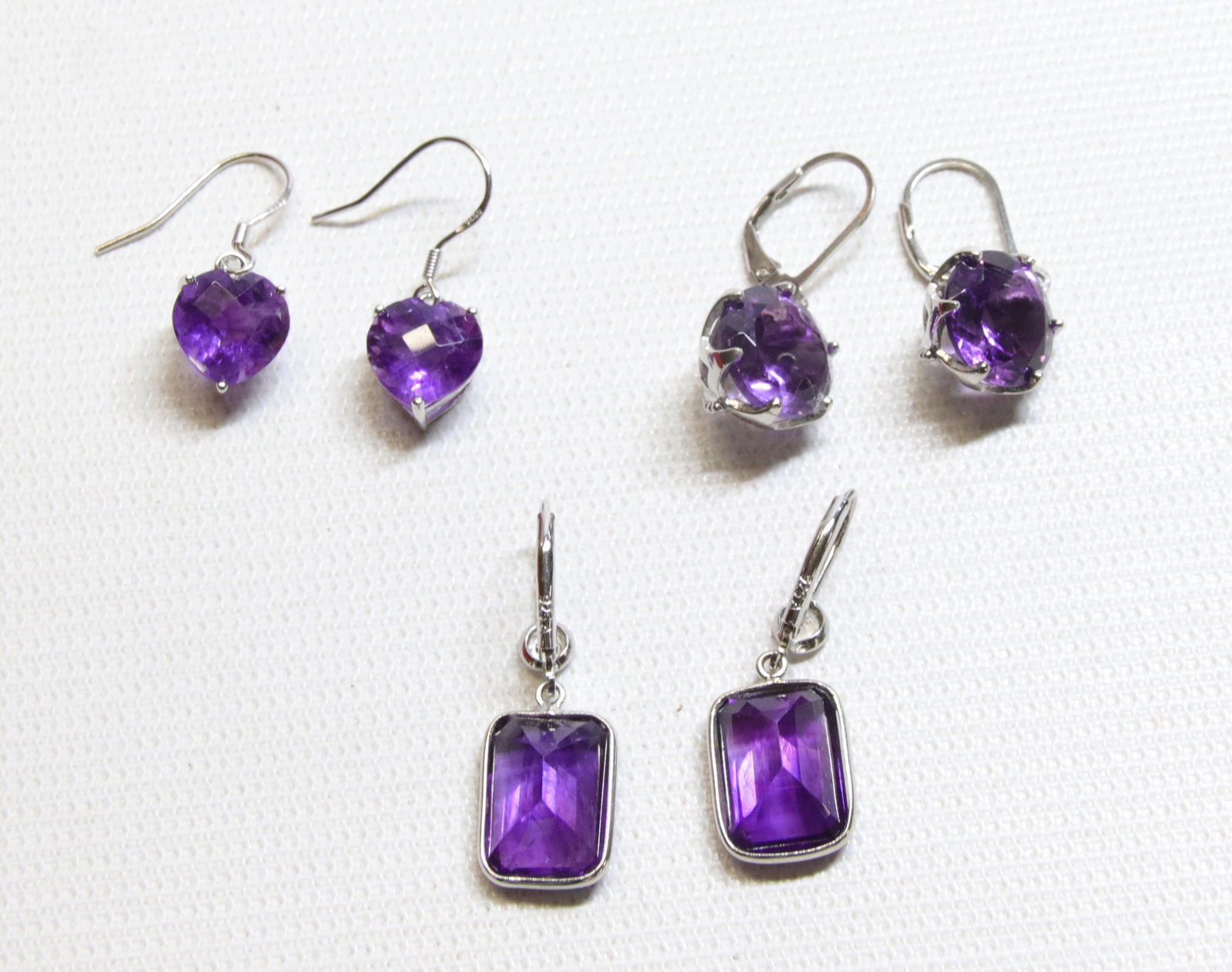 GROUP LOT OF CONTEMPORARY JEWELRY (1 of 3)