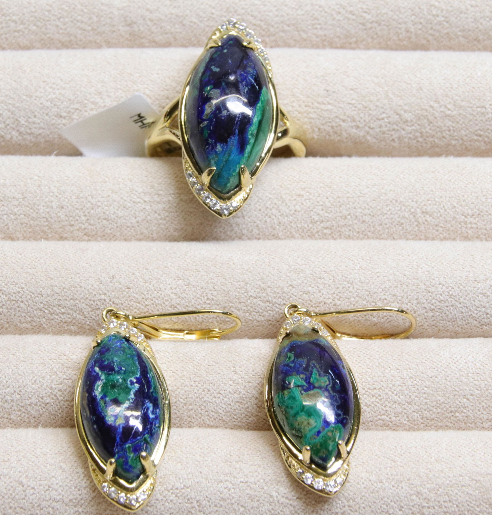 GROUP LOT OF CONTEMPORARY JEWELRY (1 of 2)