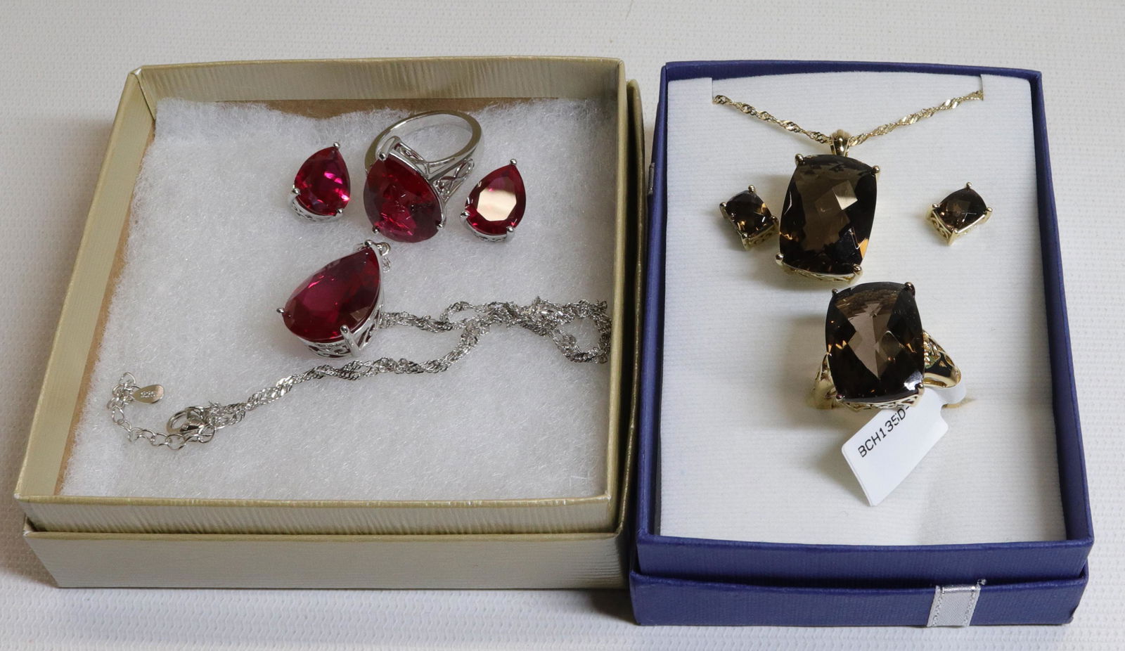 GROUP LOT OF CONTEMPORARY JEWELRY (1 of 1)