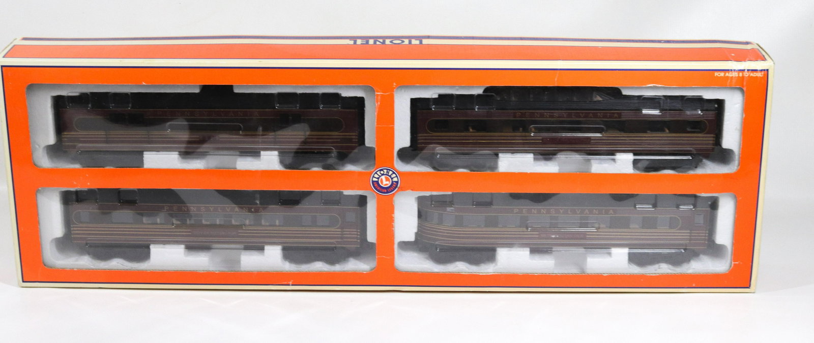LIONEL TRAIN LOT (1 of 2)
