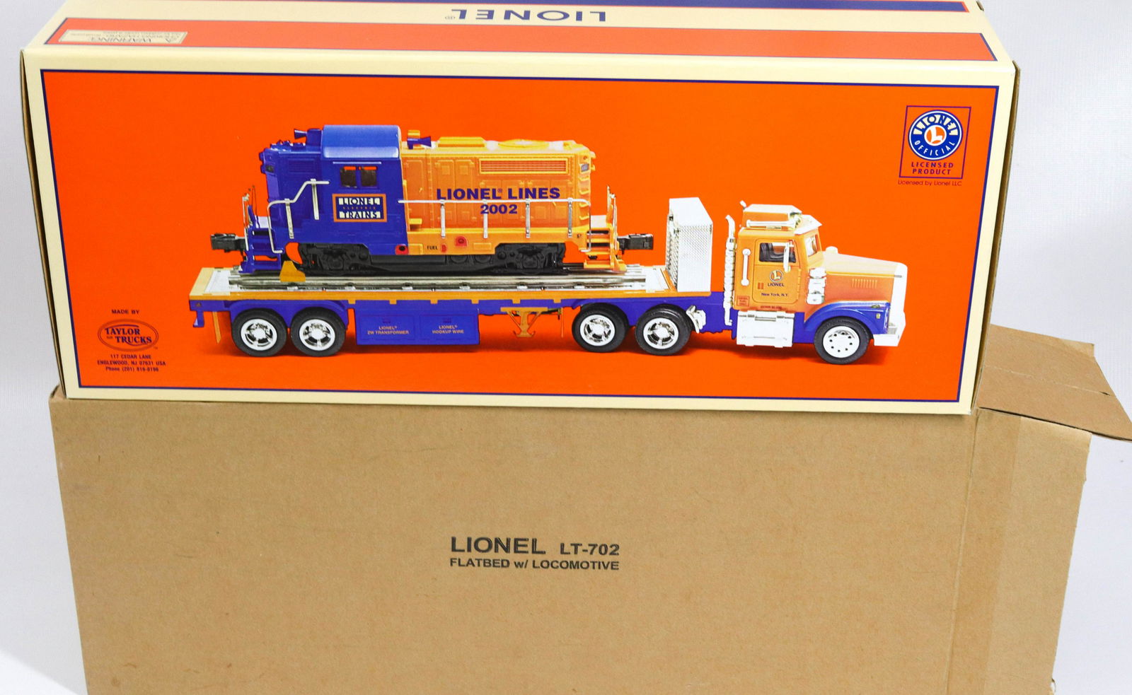 LIONEL TRAIN CAR LOT (1 of 2)