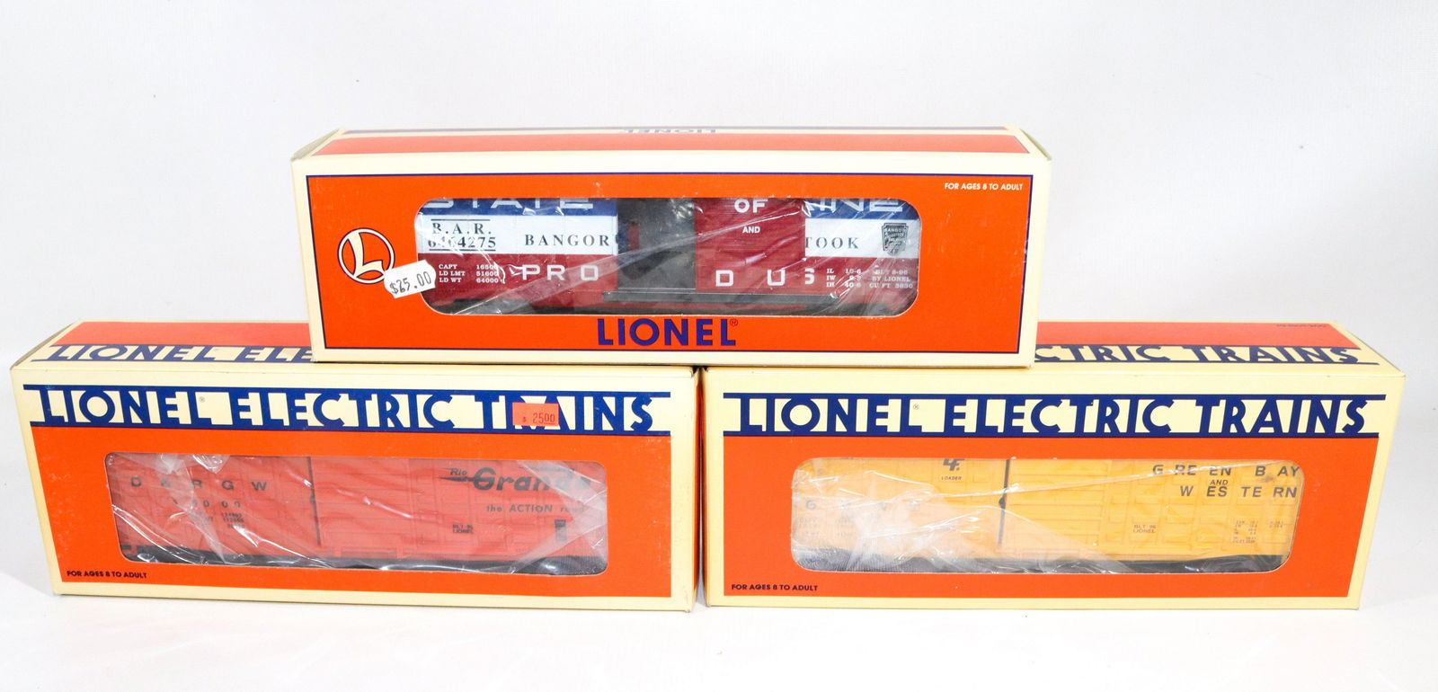 LIONEL TRAIN CAR LOT (1 of 2)