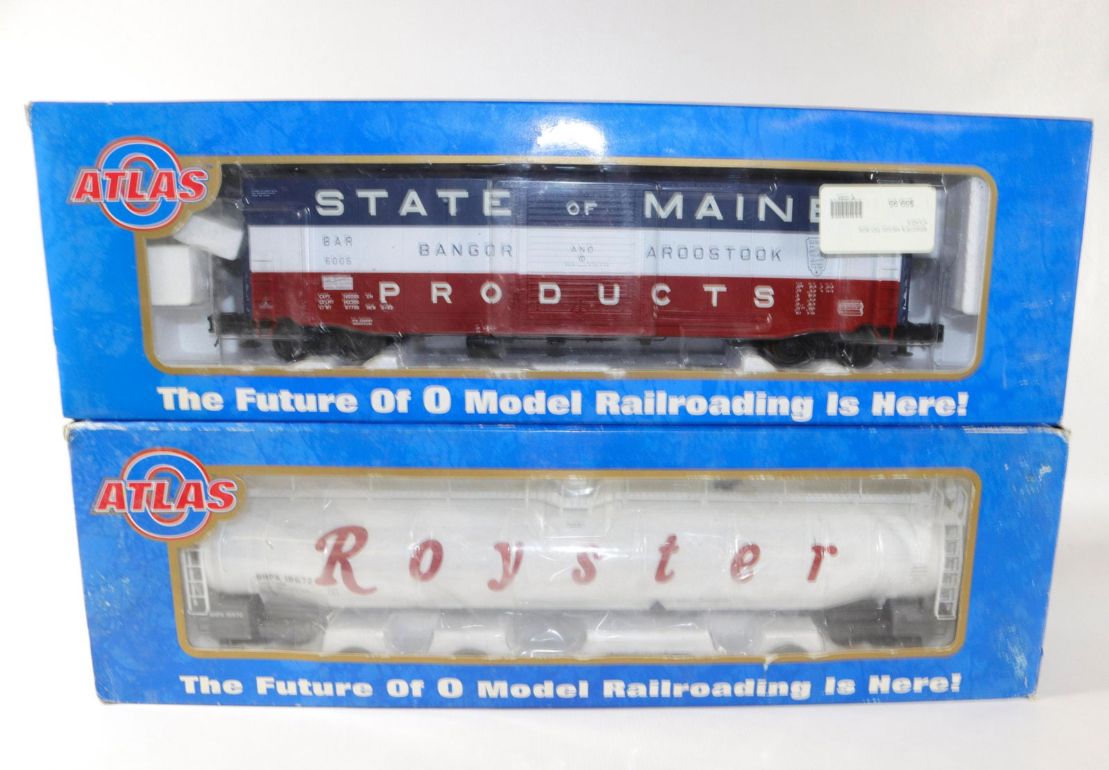 ATLAS TRAIN CAR LOT (1 of 2)