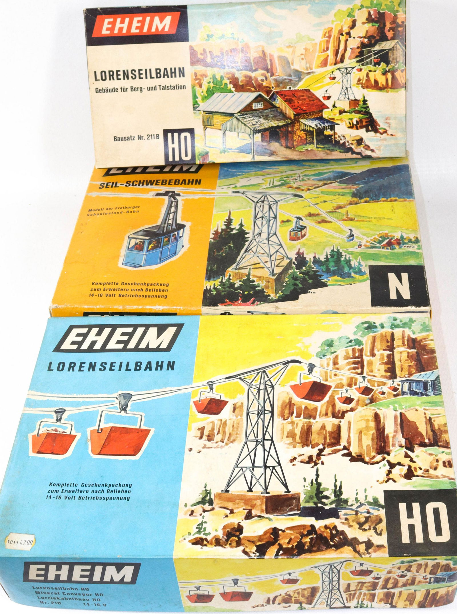 EHEIM MODEL KIT LOT (1 of 2)