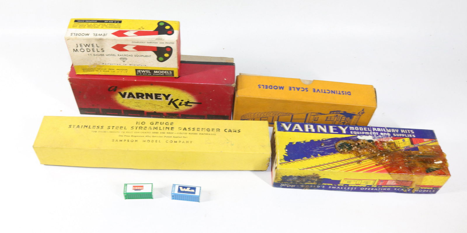 LOT OF MODEL KITS (1 of 3)