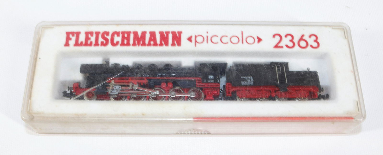 N-GAUGE ENGINE AND TENDER (1 of 1)