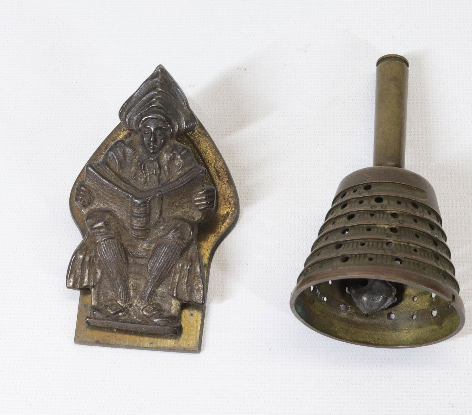 TRENCH ART BELL AND BILL CLIP: BRASS BELL AND FIGURAL CLIP MRKD. 5259 Dimensions BELL 4" H