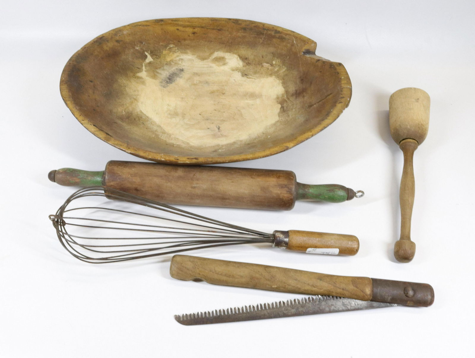 ANTIQUE WOODENWARE LOT: (5) ITEMS INCLUDING: BOWL, MASHER, ROLLING PIN AND MORE Dimensions BOWL 17 1/2" X 11 1/2"