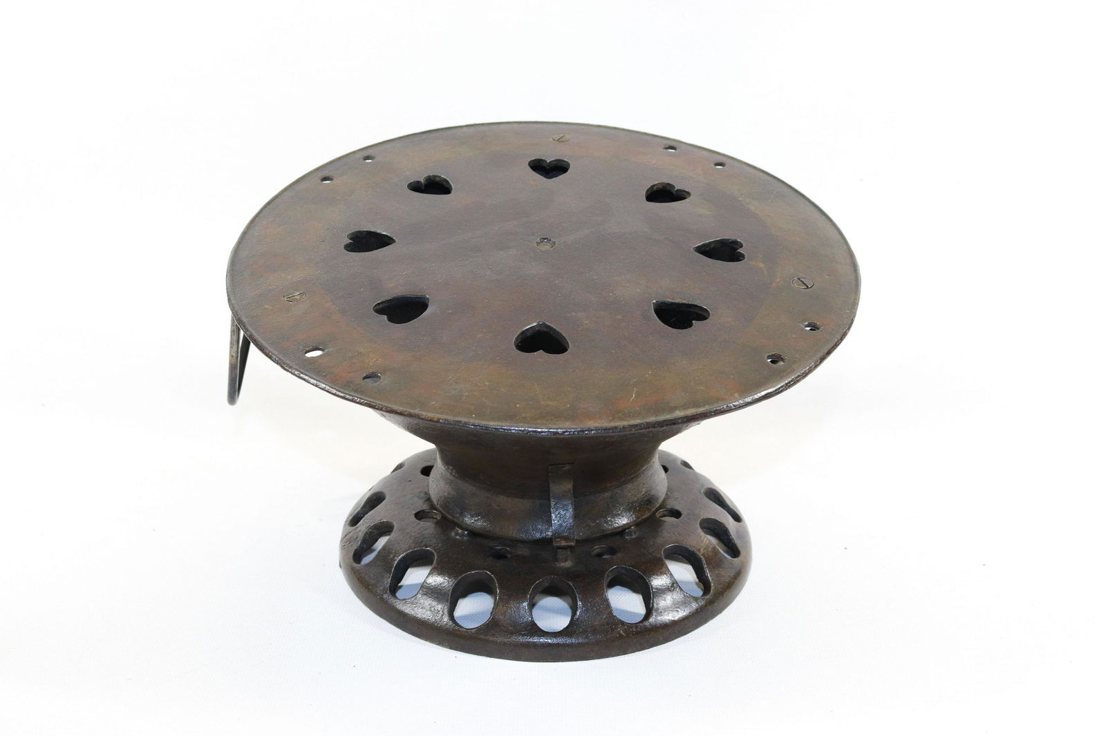 CAST IRON FOOT WARMER: HEART CUT-OUT MOTIF Dimensions 6 1/4" X 9 3/4" D