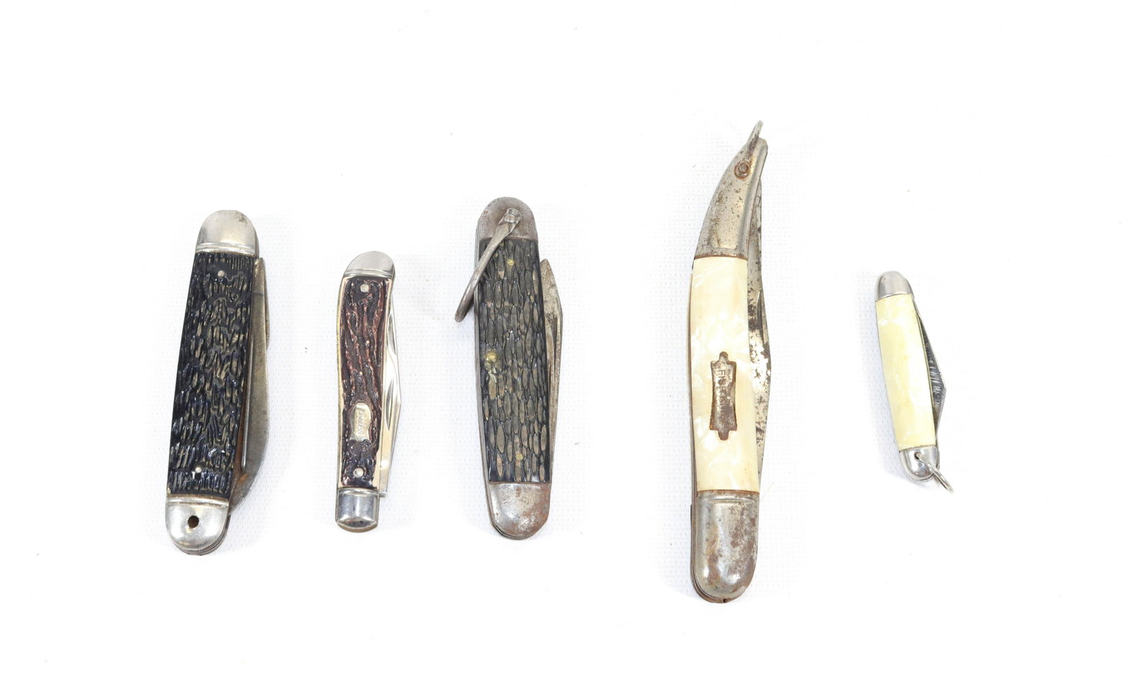 GROUP OF POCKETKNIVES: (5) INCLUDING FISH KNIFE, UTICA, COLONIAL, IMPERIAL AND MORE Dimensions LONGEST 5" CLOSED