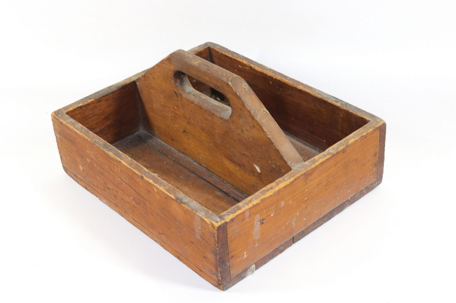 VINTAGE WOODEN CARRIER: CENTER HANDLE Dimensions 6" X 12" X 10"
