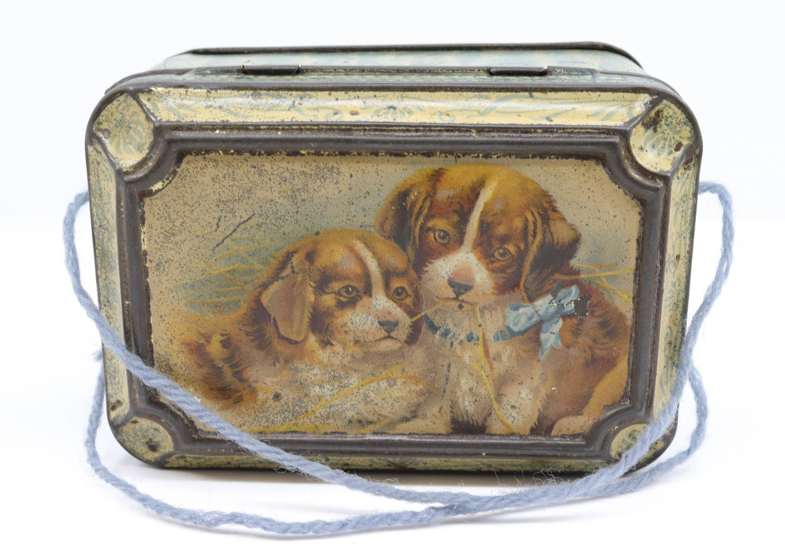 CARR & COMPANY BISCUIT TIN (1 of 4)