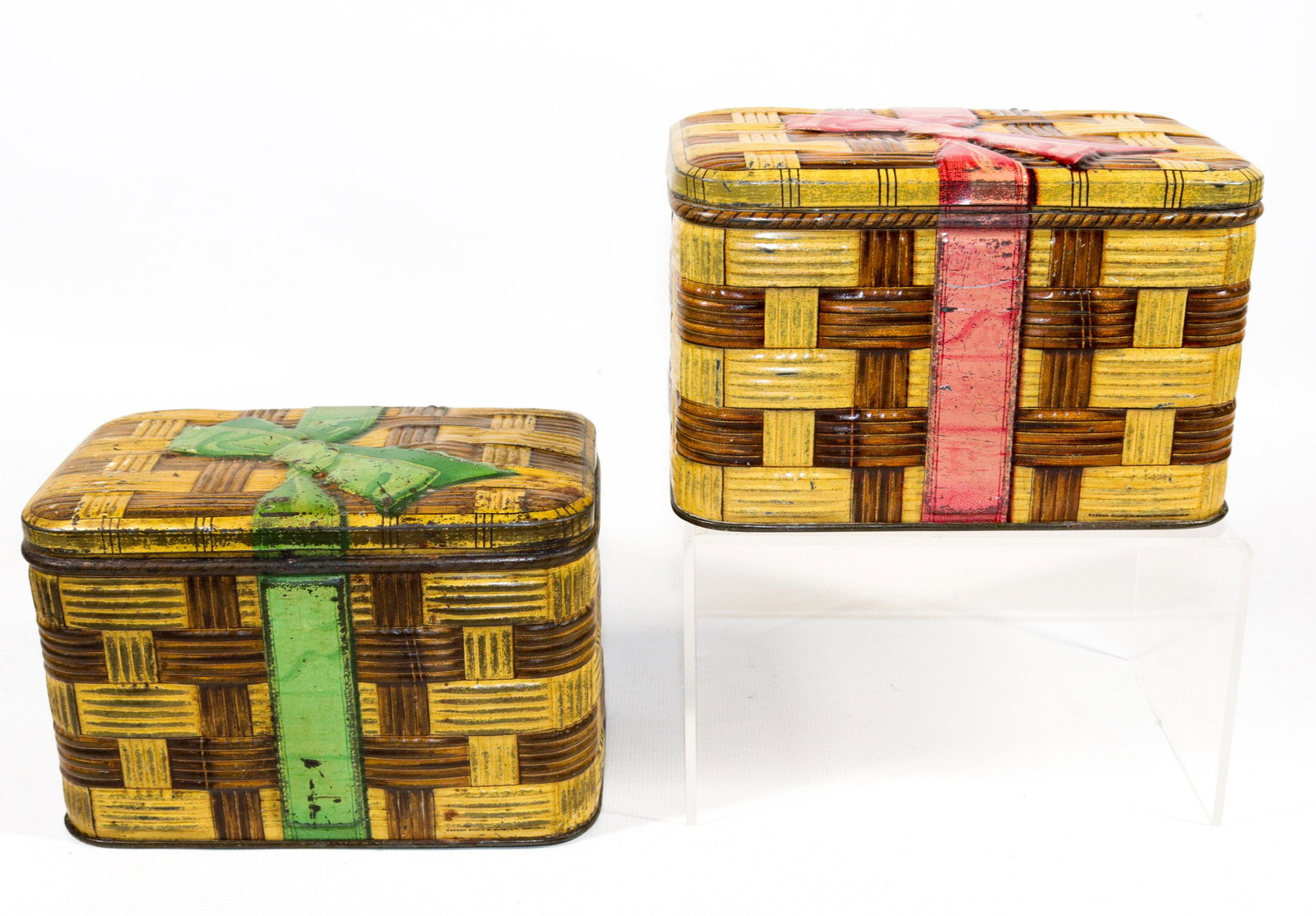 PR. OF CARR & COMPANY BISCUIT TINS (1 of 3)