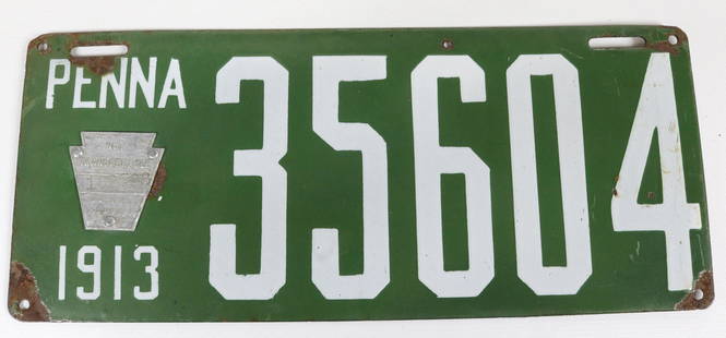 1913 PENNSYLVANIA PORCELAIN LICENSE PLATE: #35604 WITH KEYSTONE BADGE #182508 6" X 14"