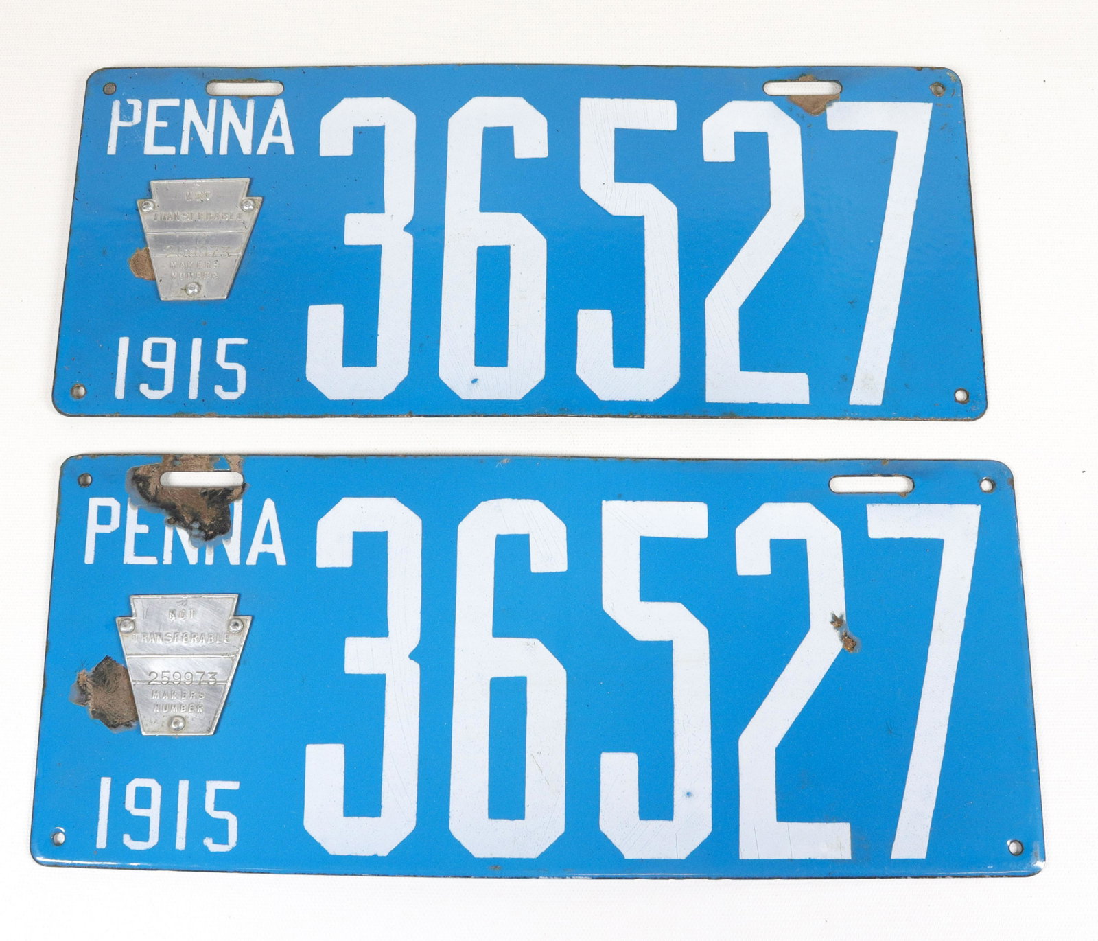 PR. OF 1915 PENNSYLVANIA PORCELAIN LICENSE PLATES: #36527 - KEYSTONE BADGE #259973 - BRILLIANT MFG. CO 6" X 14"