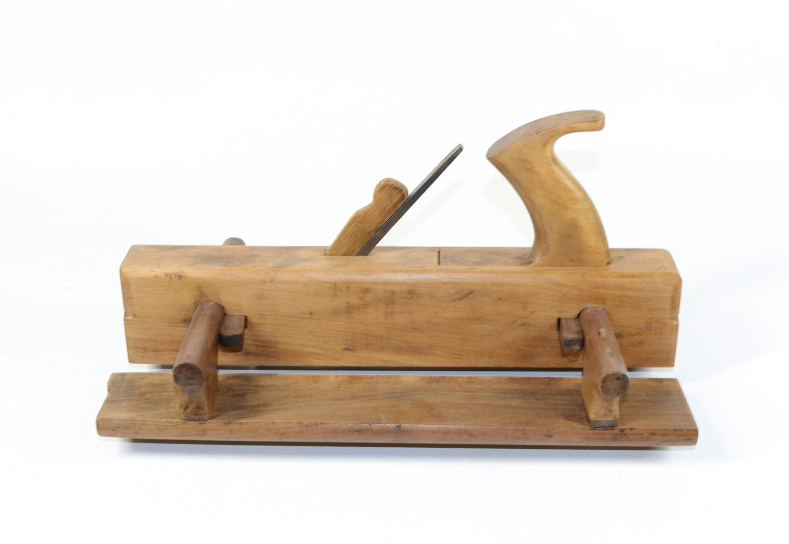 ANTIQUE WOODEN PLOUGH PLANE: UNMARKED 1/4" IRON - 14" L
