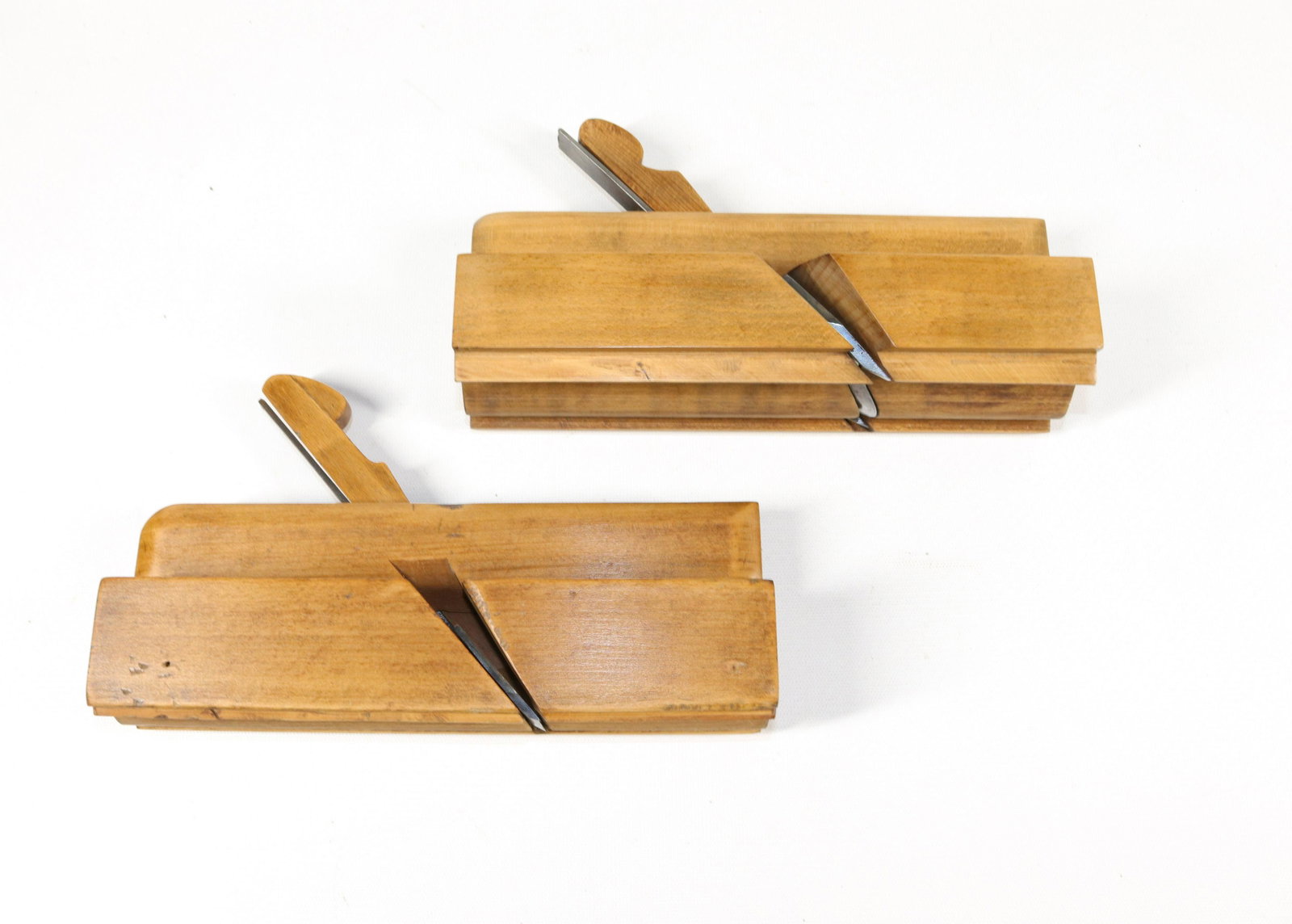 WOODEN PROFILE PLANE LOT: (2) OGEE PLANES 2" IRON - 9 1/2" L