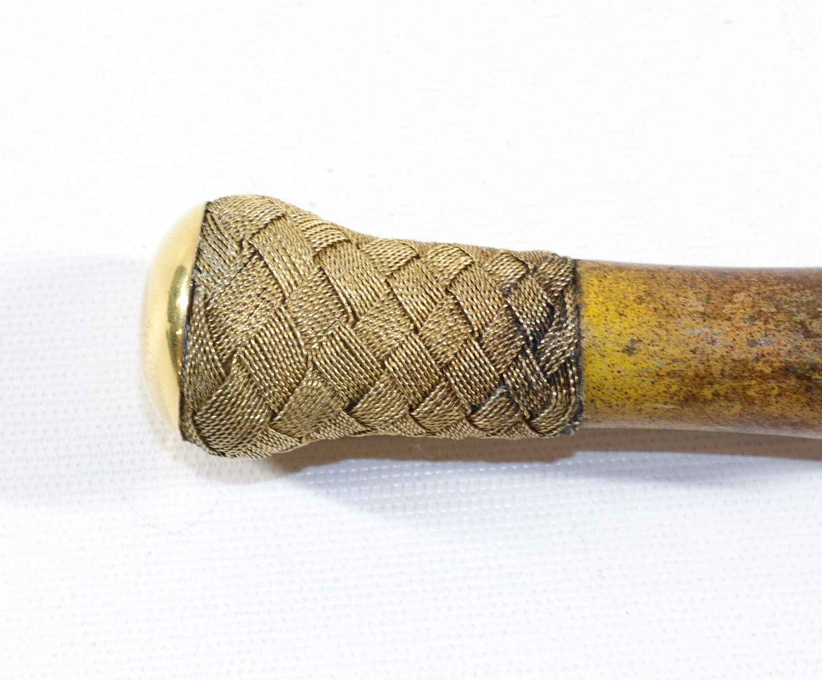 19TH CENTURY "LA TERRIBLE" FRENCH DEFENSIVE CANE: POP-OUT BLADES, GOLD PLATED HANDLE, PAINTED METAL SHAFT, AND BRASS FERRULE - IT APPEARS TO BE AN ORDINARY CANE BUT WITH A QUARTER TURN OF THE HANDLE TO THE LEFT "3" PAIRS OF SHARP RAZOR EMERGE - CIRCA