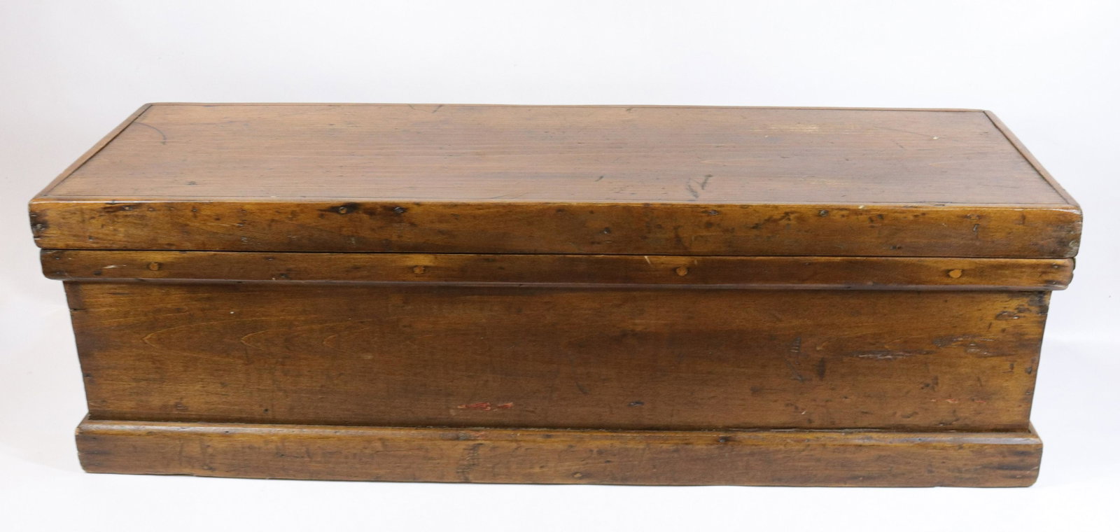 ANTIQUE WOODEN TOOL BOX: LIFT LID Size: 11" X 35" X 11 1/4"