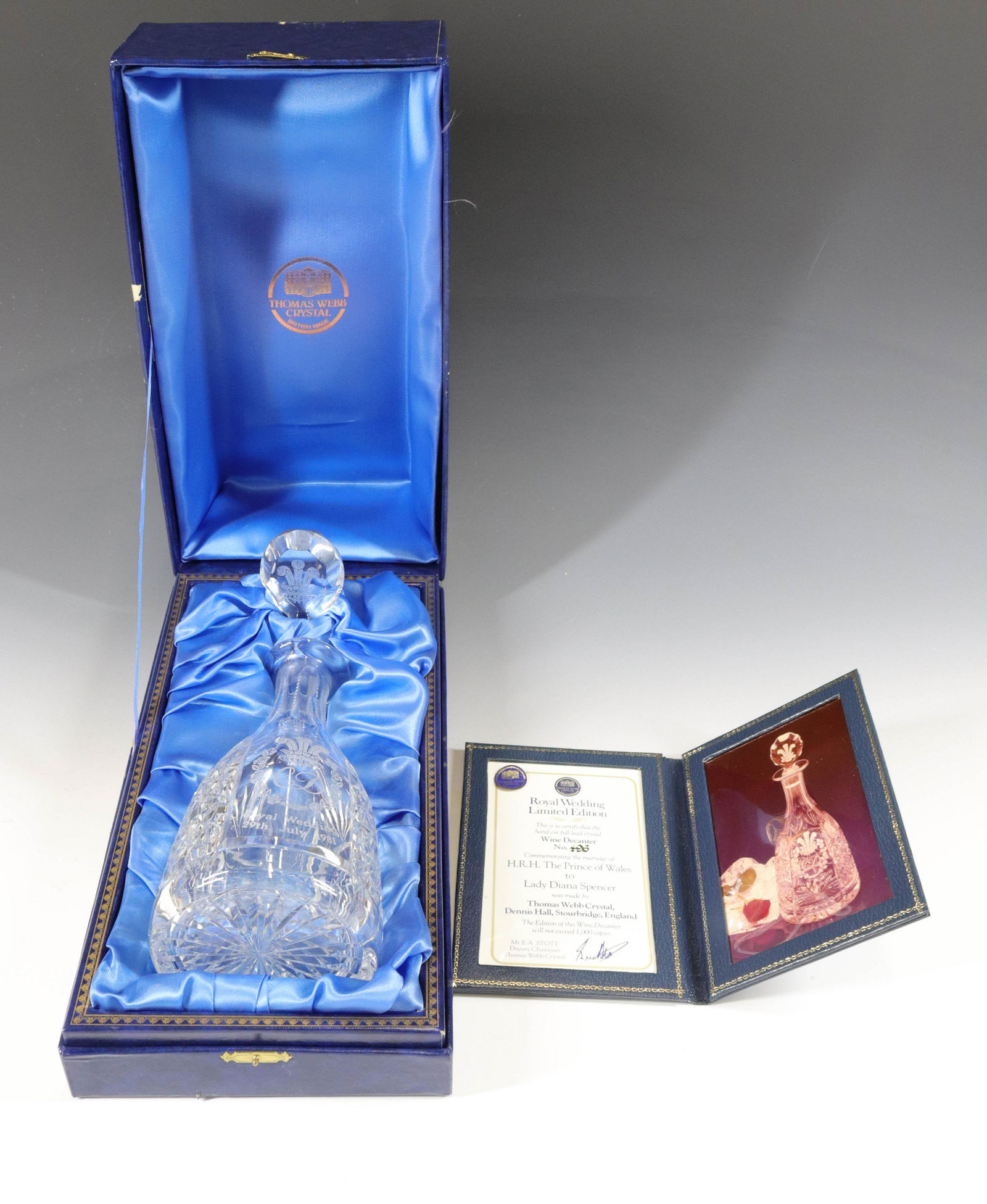 THOMAS WEBB ROYAL WEDDING DECANTER: LIMITED EDITION. NO. 496, THE PRINCE OF WALES TO LADY DIANA SPENCER IN ORIGINAL BOX WITH PAPERWORK 11" H