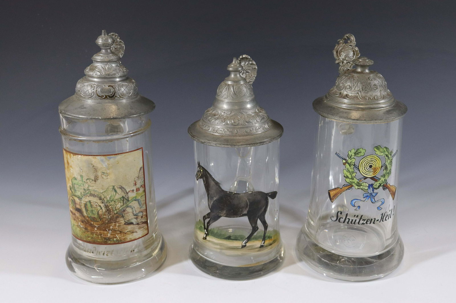 GROUP LOT OF GLASS STEINS (1 of 2)