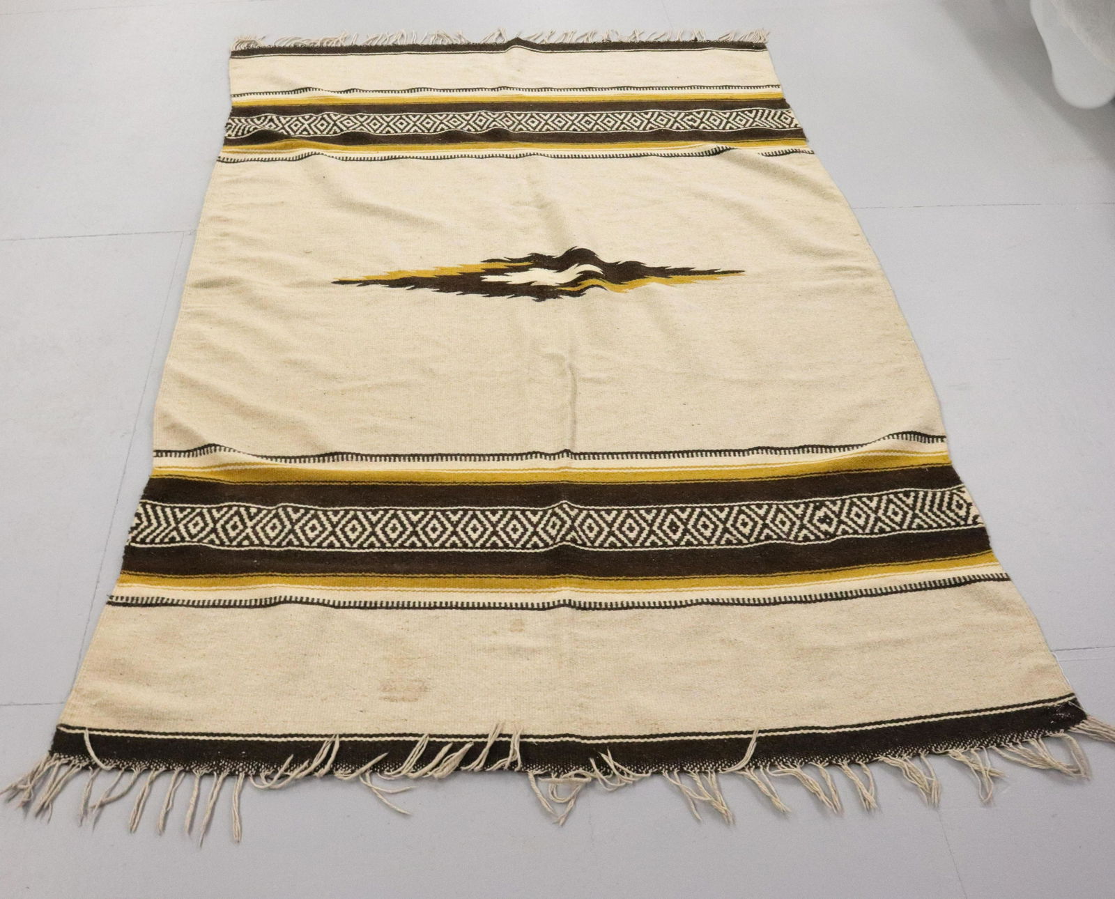 VINTAGE MEXICAN WOVEN RUG WITH FRINGE (1 of 4)