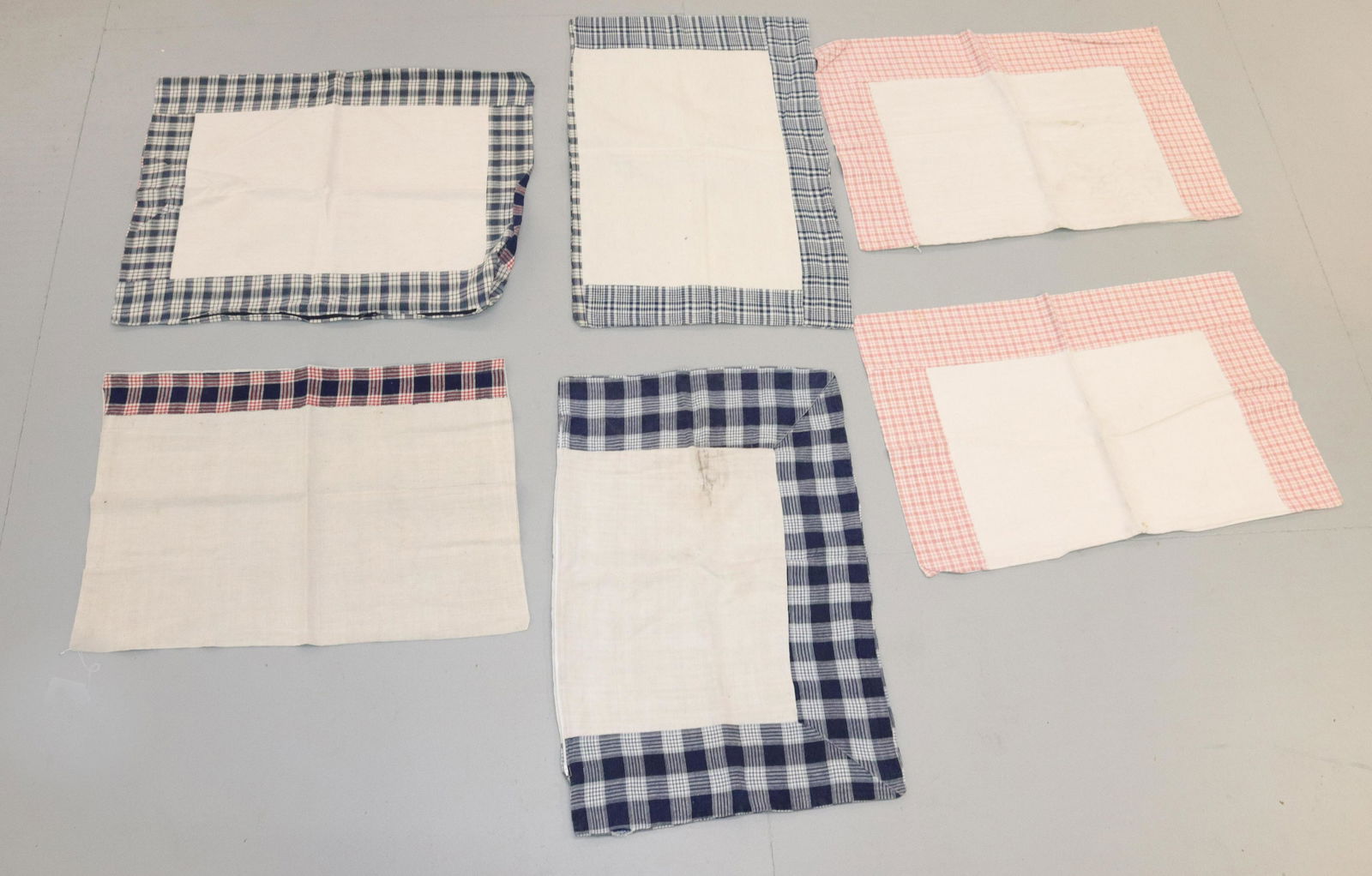 GROUP LOT OF VINTAGE PILLOW SHAMS (1 of 2)