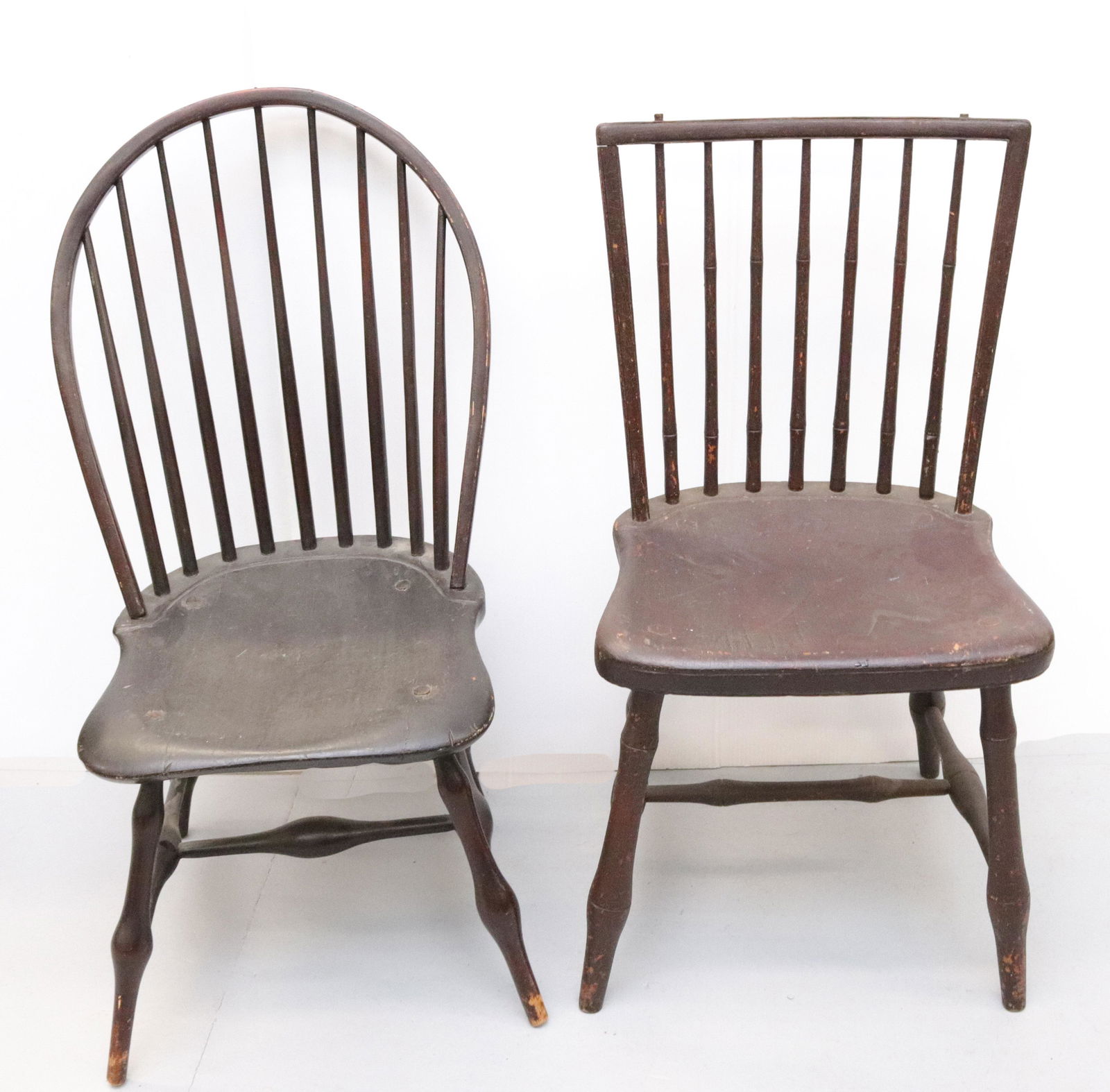 PAIR OF 19TH C. WINDSOR CHAIRS (1 of 2)