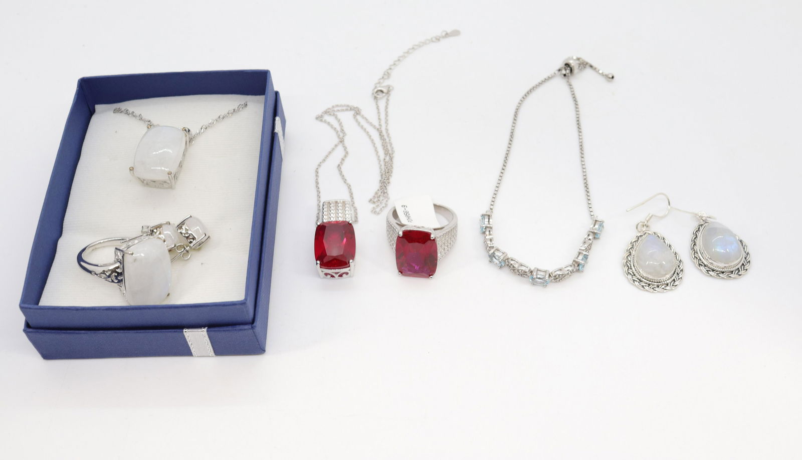 CONTEMPORARY JEWELRY LOT (1 of 2)