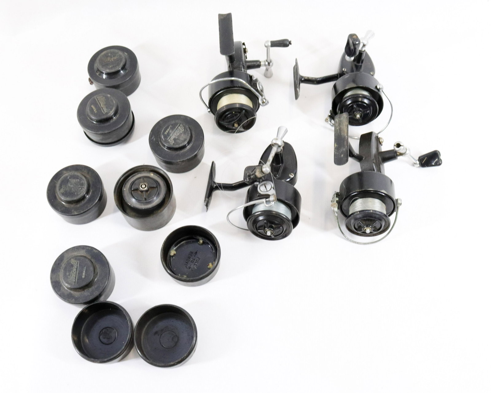 GROUP LOT OF MITCHELL REELS: VINTAGE REELS AND SPOOLS