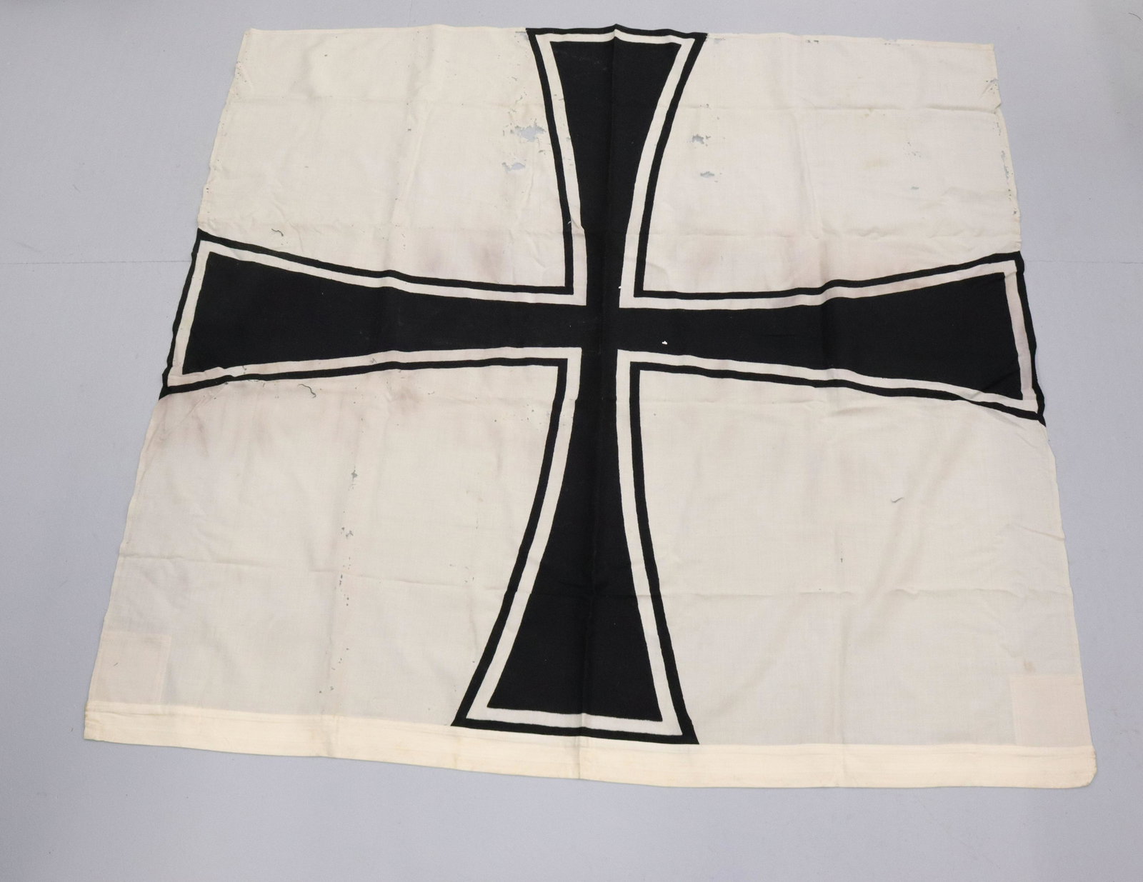 GERMAN WWII KRIEGSMARINE FLAG: ADMIRAL FLAG 56" X 59"