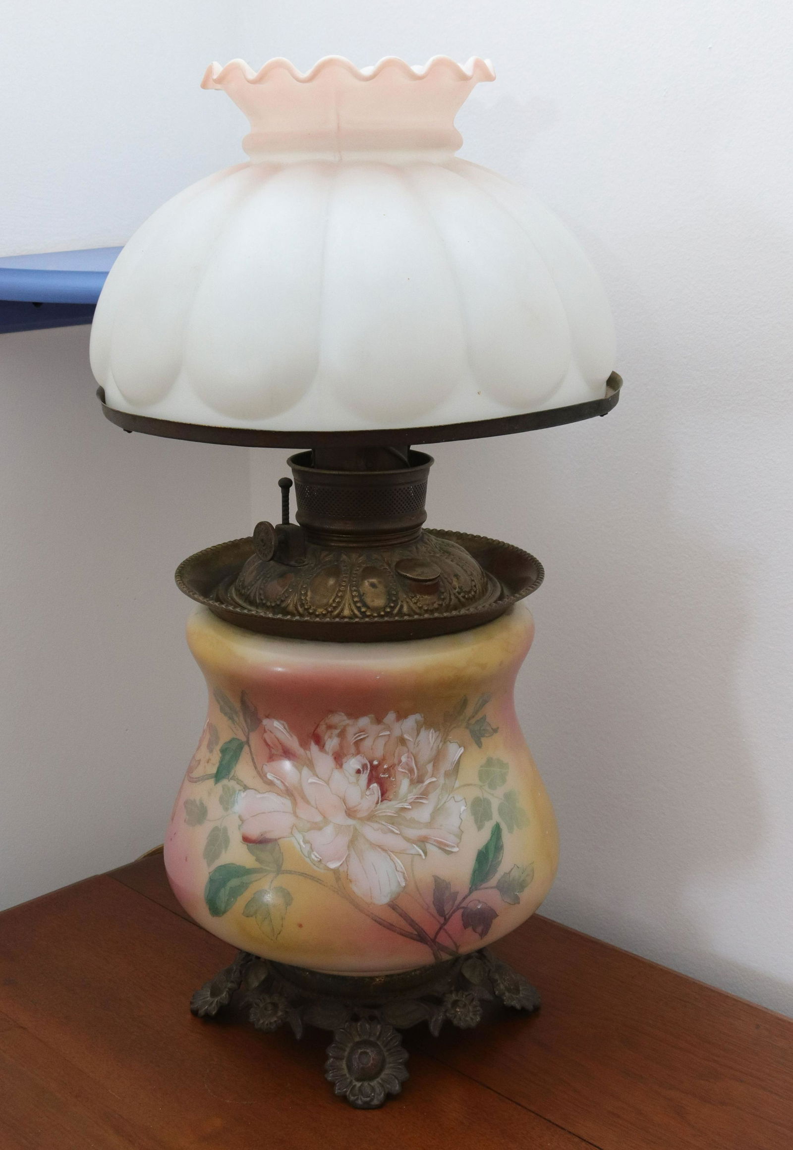 Hand painted table light: Description: Gone with the wind style light - hand painted with half shade - made in usa Condtion: Wear consistent with age and use Size: 20 1/2" H Consignor: JS Terms: This is an On-Site Online On