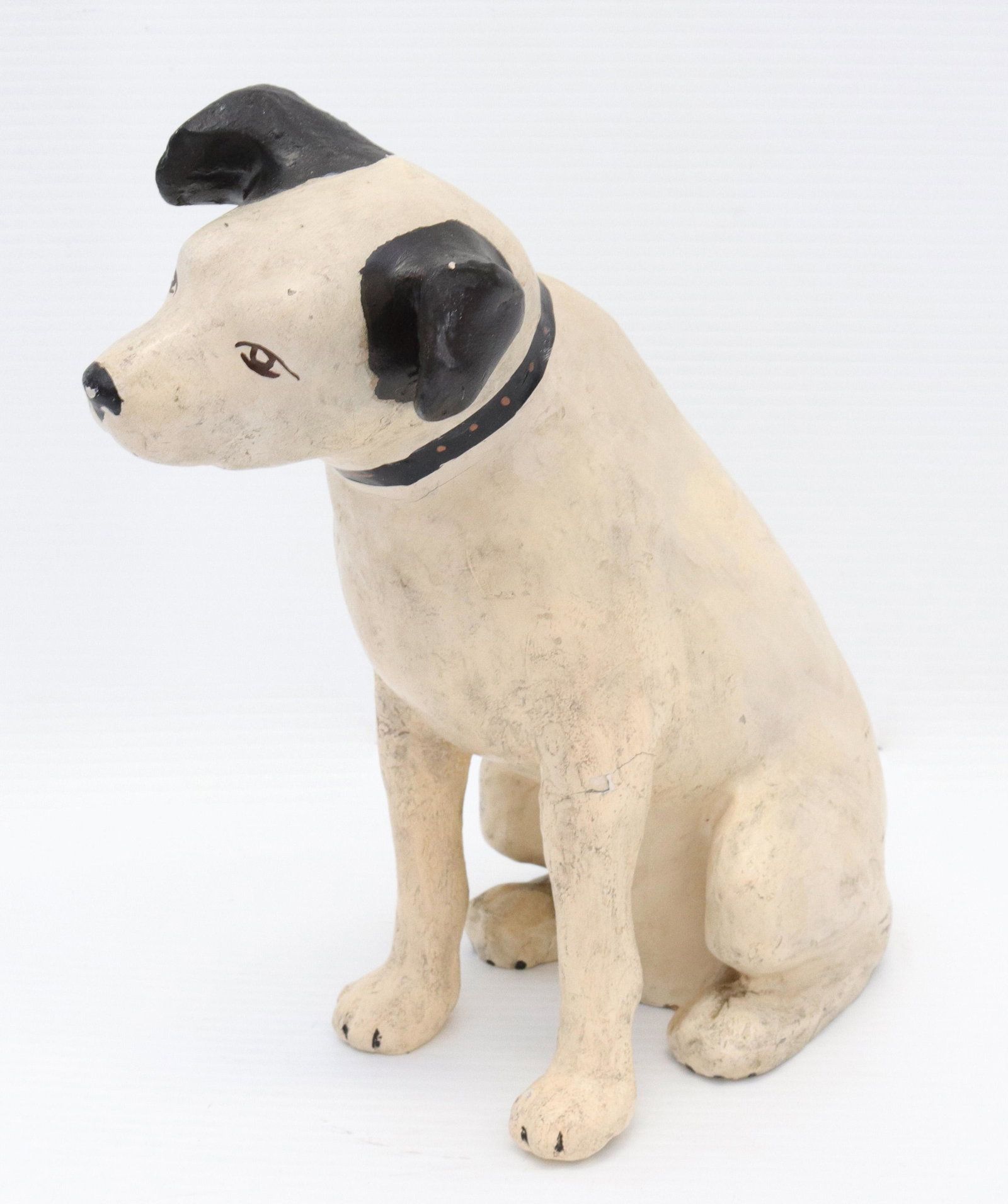 Rca victor paper mache dog: Description: Nipper the dog - hollow painted body Condtion: Crack to one leg Size: 11" Consignor: JS Terms: This is an On-Site Online Only Auction. Preview Will Be (2) Days and you must Make an A
