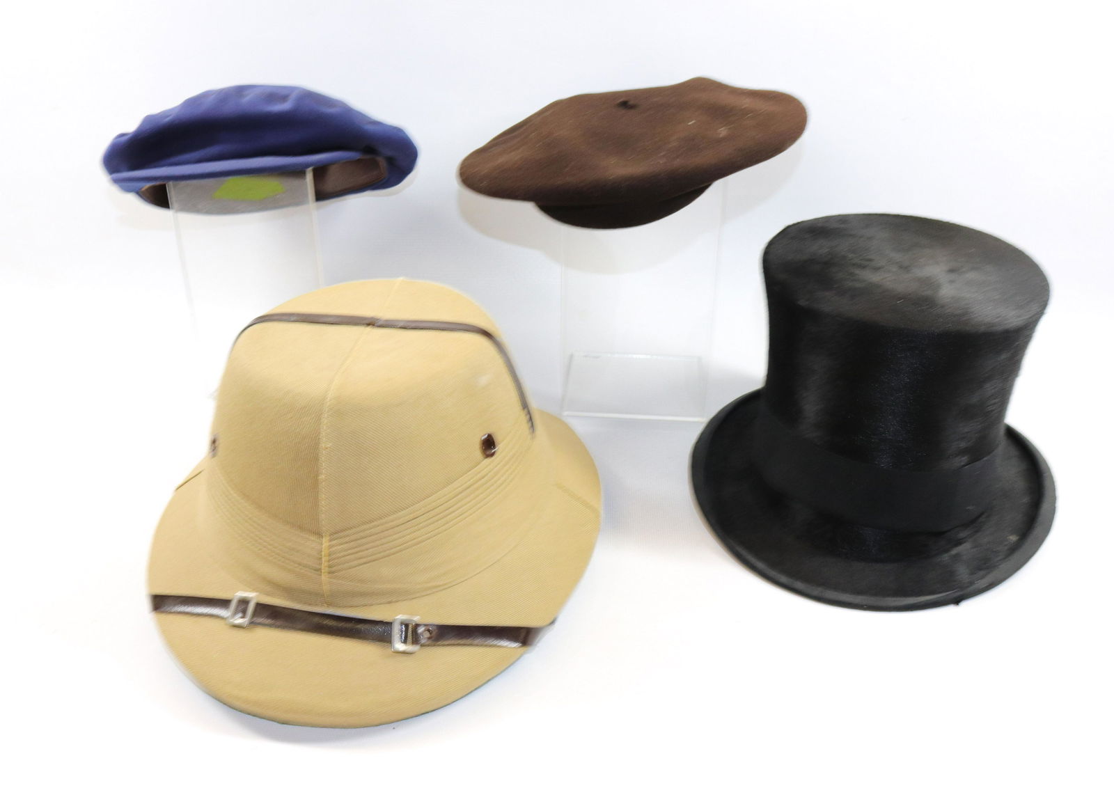 GROUP LOT OF VINTAGE HATS (1 of 3)