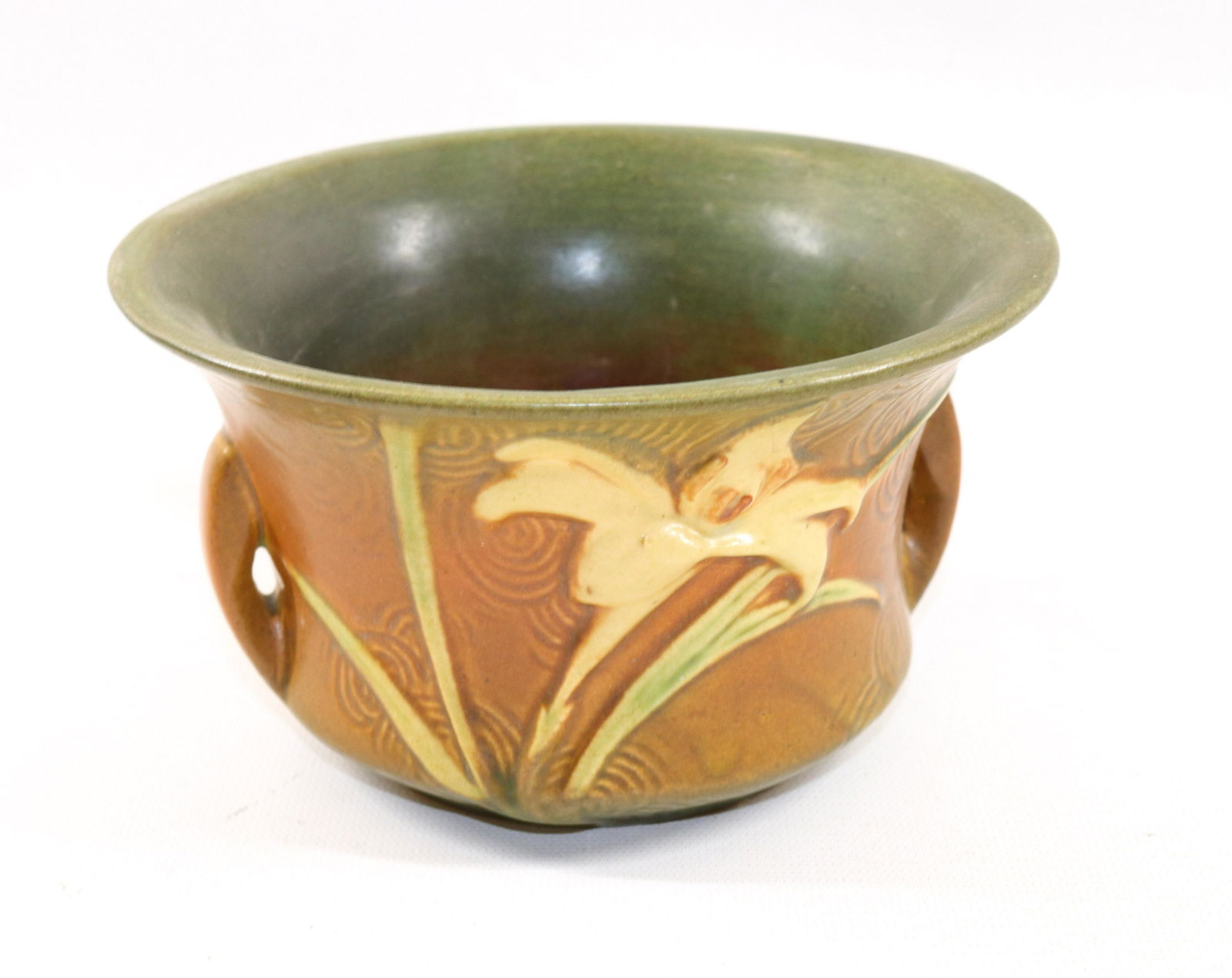 ROSEVILLE POTTERY FLOWER POT - Apr 23, 2021 | Hartzell's Auction