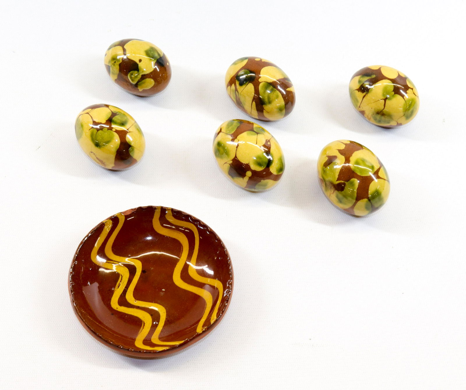 REDWARE EGGS AND SLIP DECORATED DISH (1 of 3)