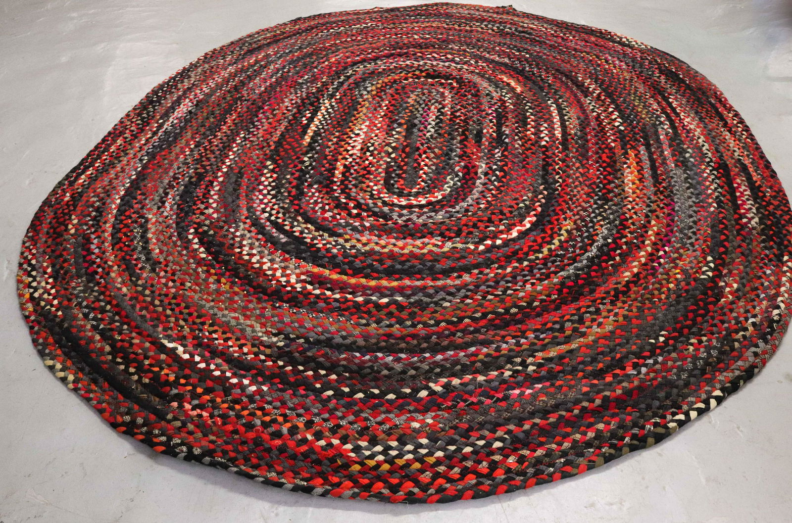 VINTAGE BRAIDED RUG (1 of 2)