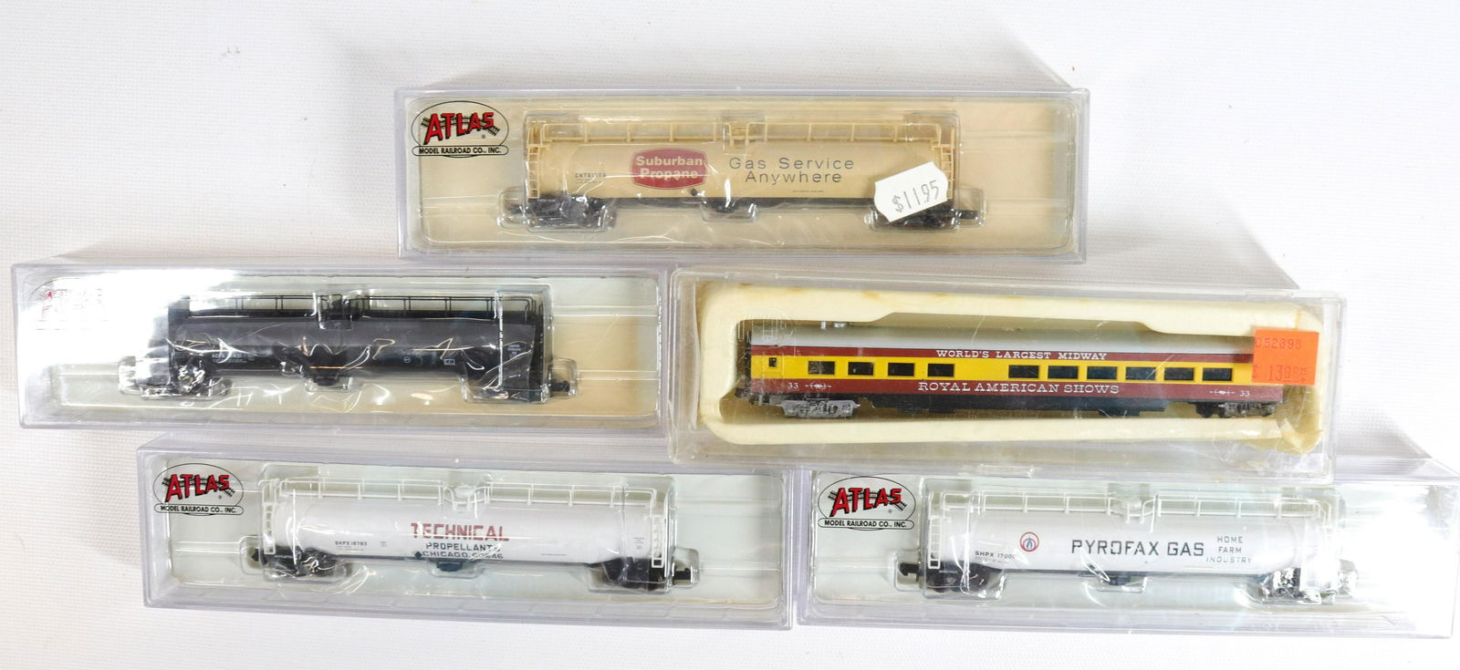 LOT OF ATLAS N-SCALE TRAIN CARS (1 of 2)