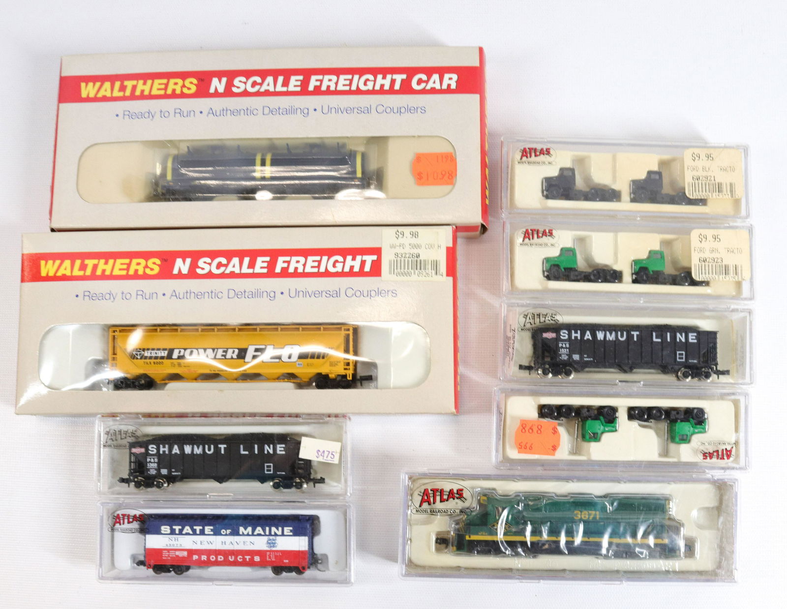 LOT OF N-SCALE TRAIN CARS (1 of 2)
