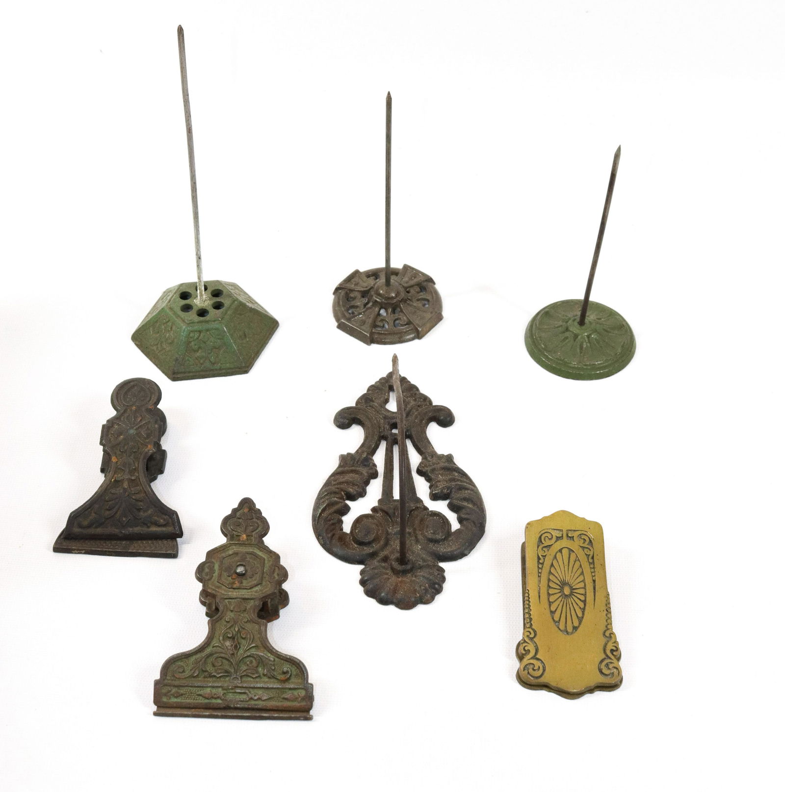 GROUP OF RECEIPT CLIPS AND HOLDERS (1 of 1)