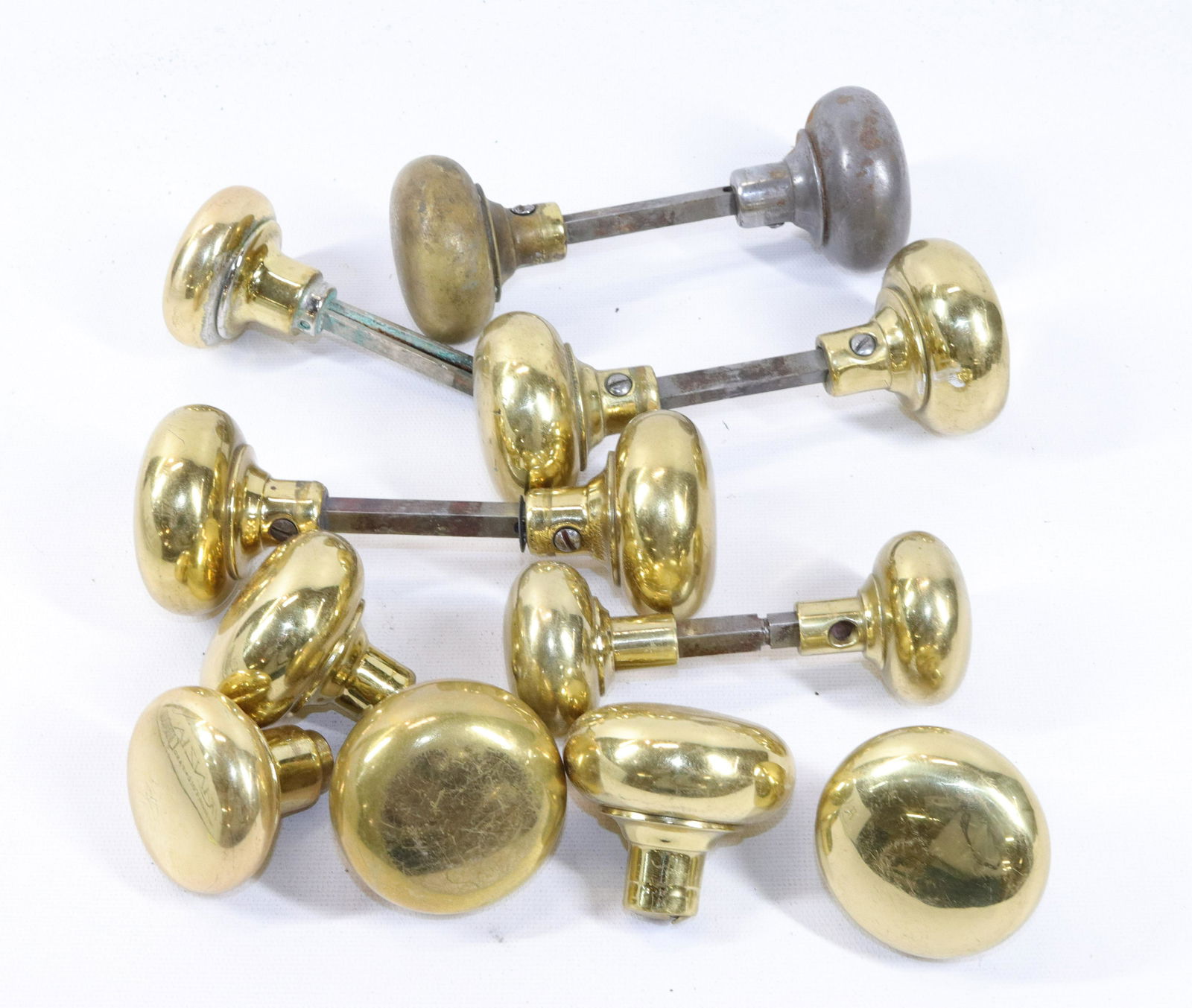 GROUP OF BRASS DOORKNOBS (1 of 2)