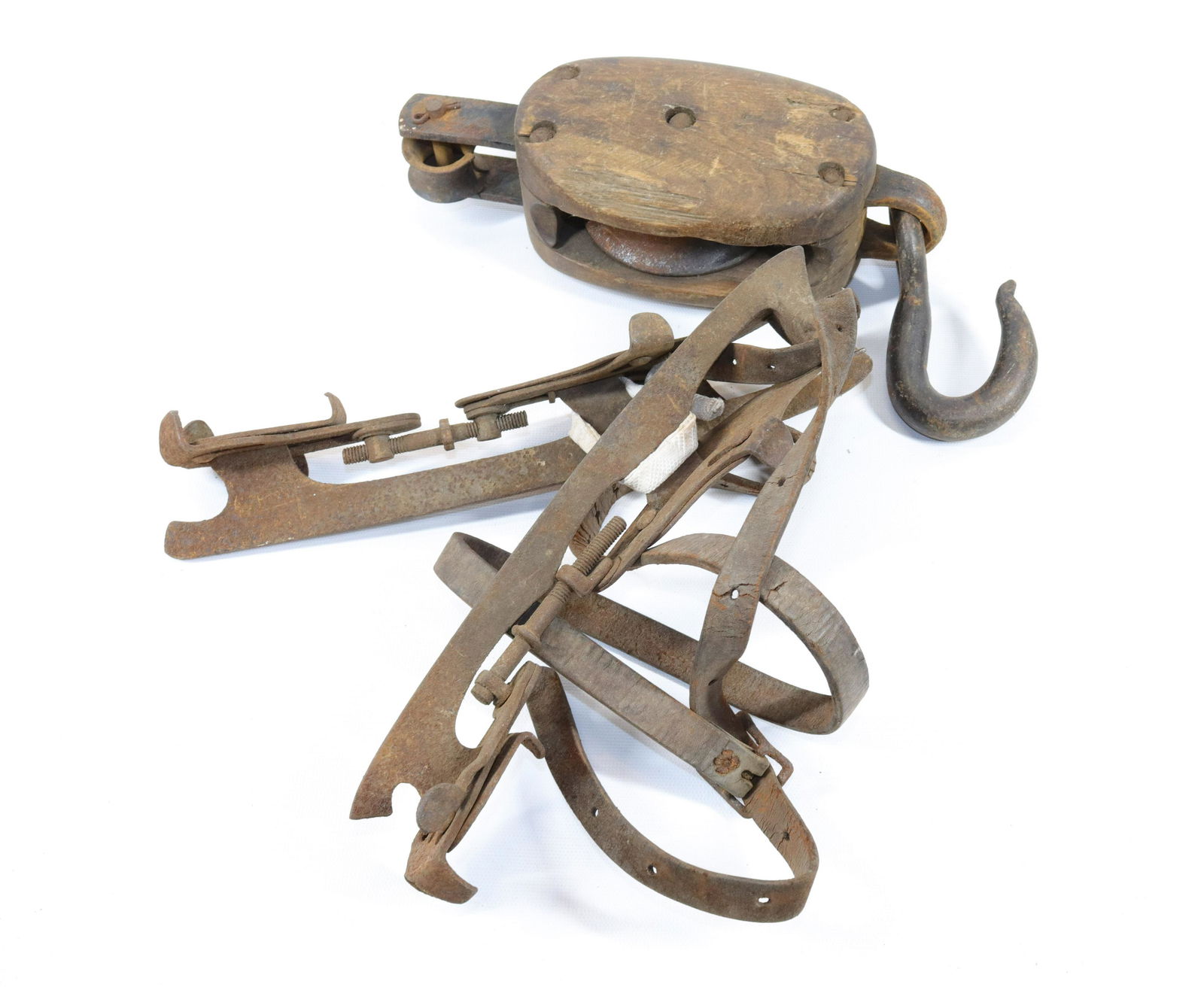PAIR OF ICE SKATES AND PULLEY (1 of 2)