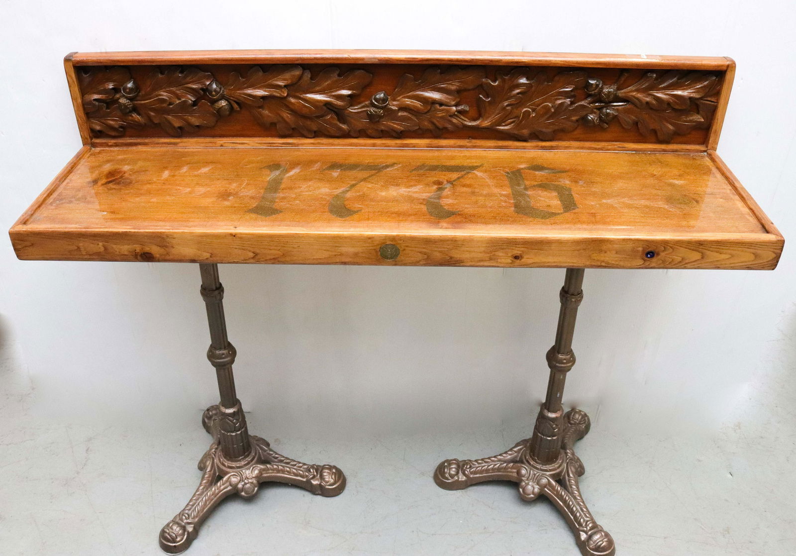 HANDMADE PATRIOTIC CONSOLE TABLE (1 of 4)