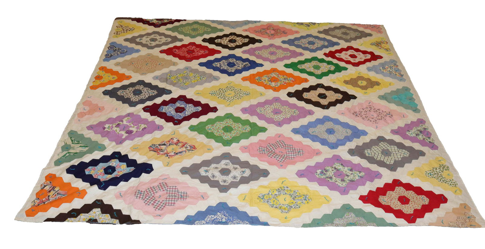 VINTAGE HANDMADE QUILT (1 of 4)