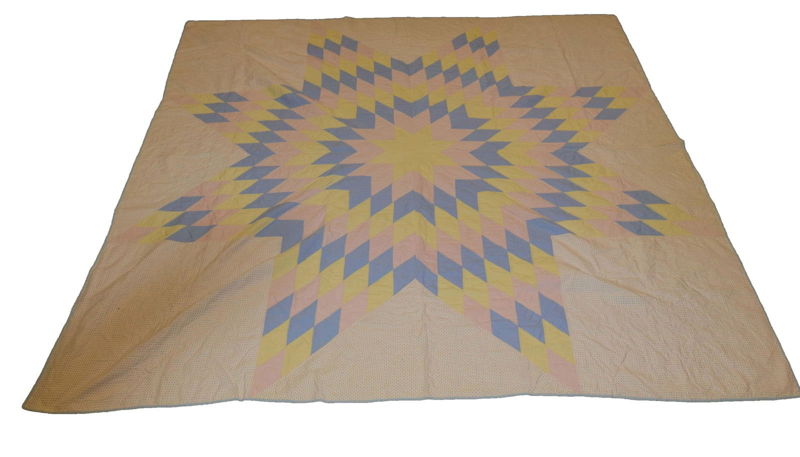 VINTAGE HAND STITCHED QUILT (1 of 3)