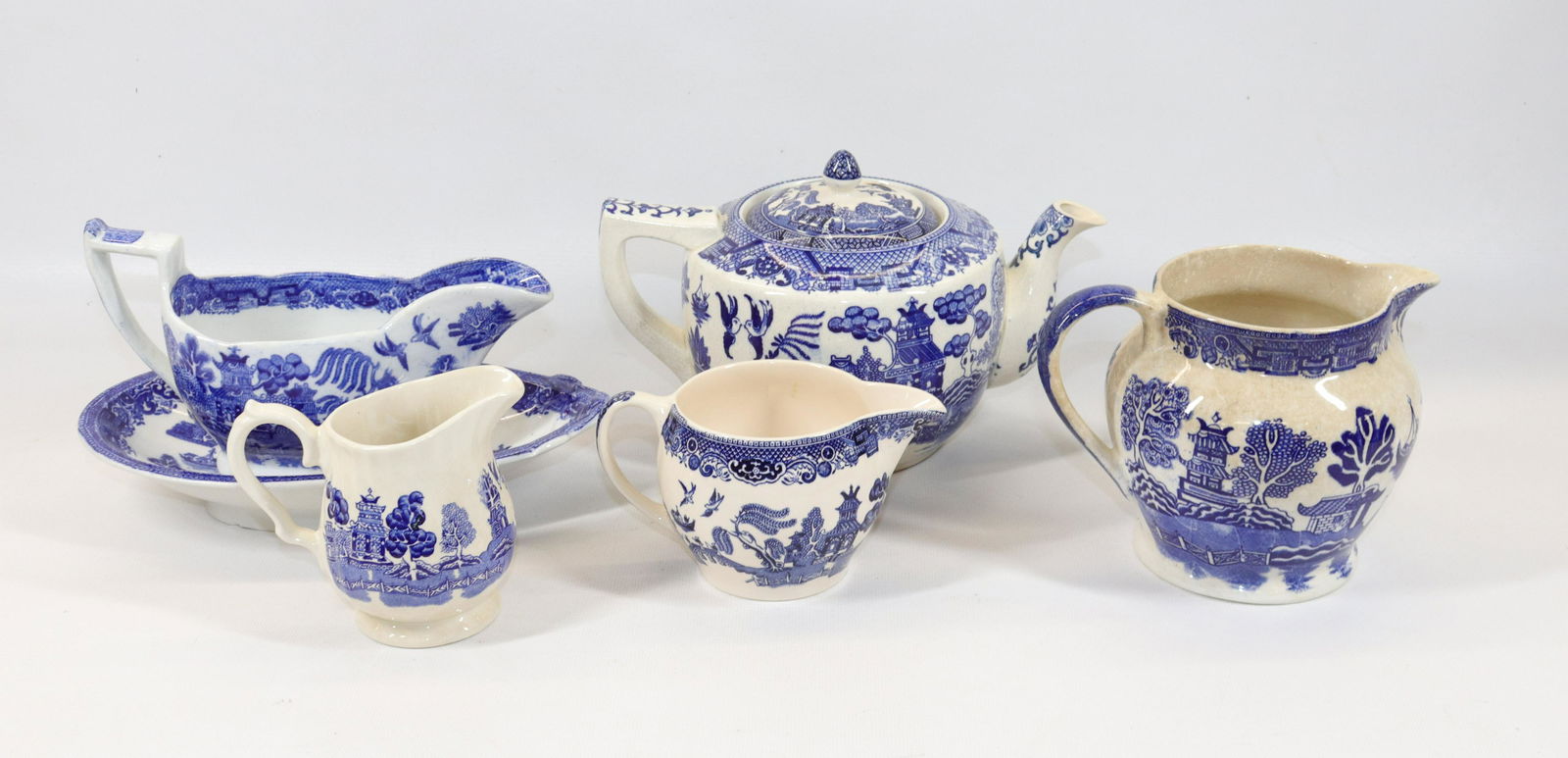 GROUP LOT OF BLUE/WHITE WILLOW WARE (1 of 4)
