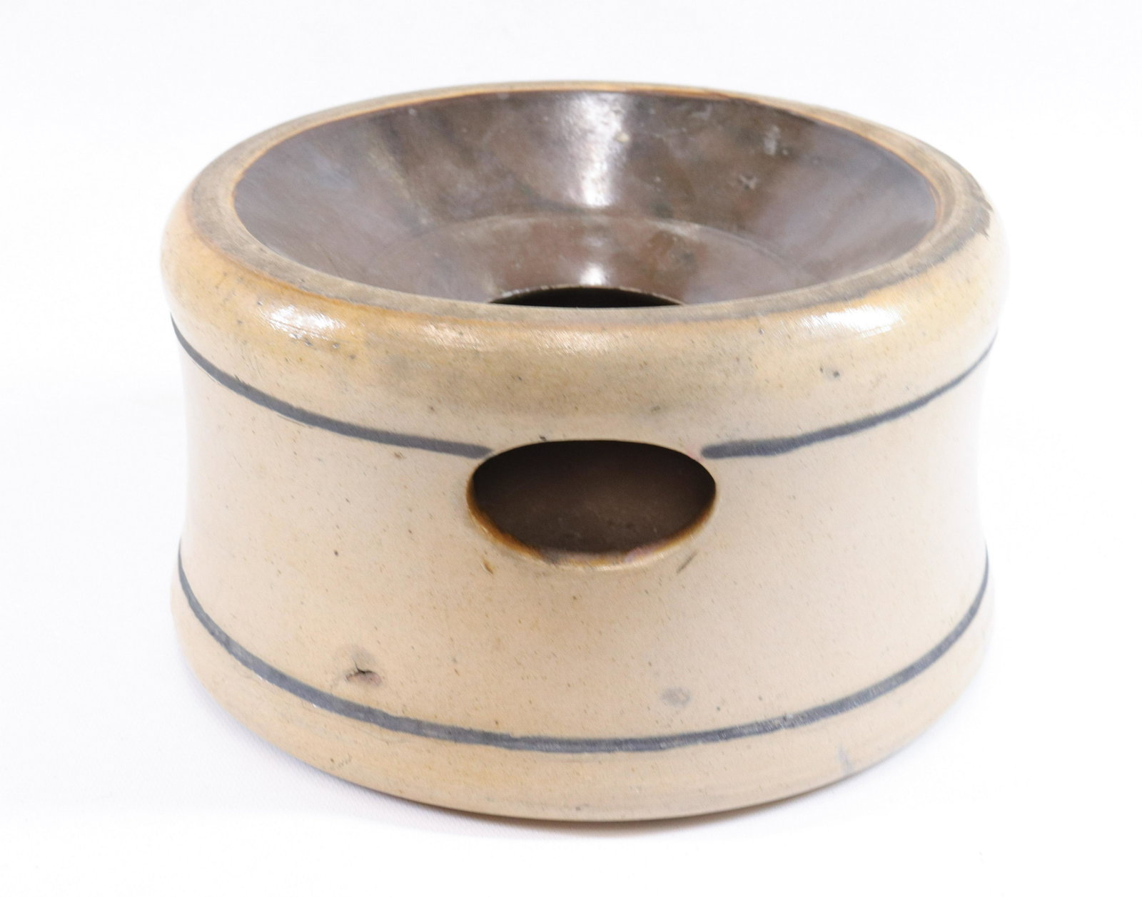 STONEWARE SPITTOON: STONEWARE SPITTOON WITH (2) BLUE INCISED BANDS SIZE: 9 1/2" X 5"